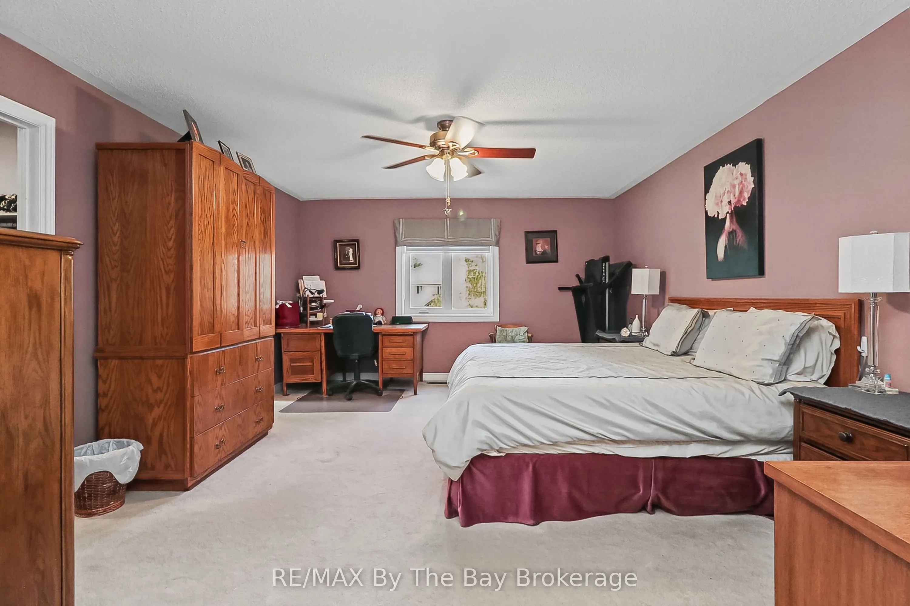 8 Middleport Drive