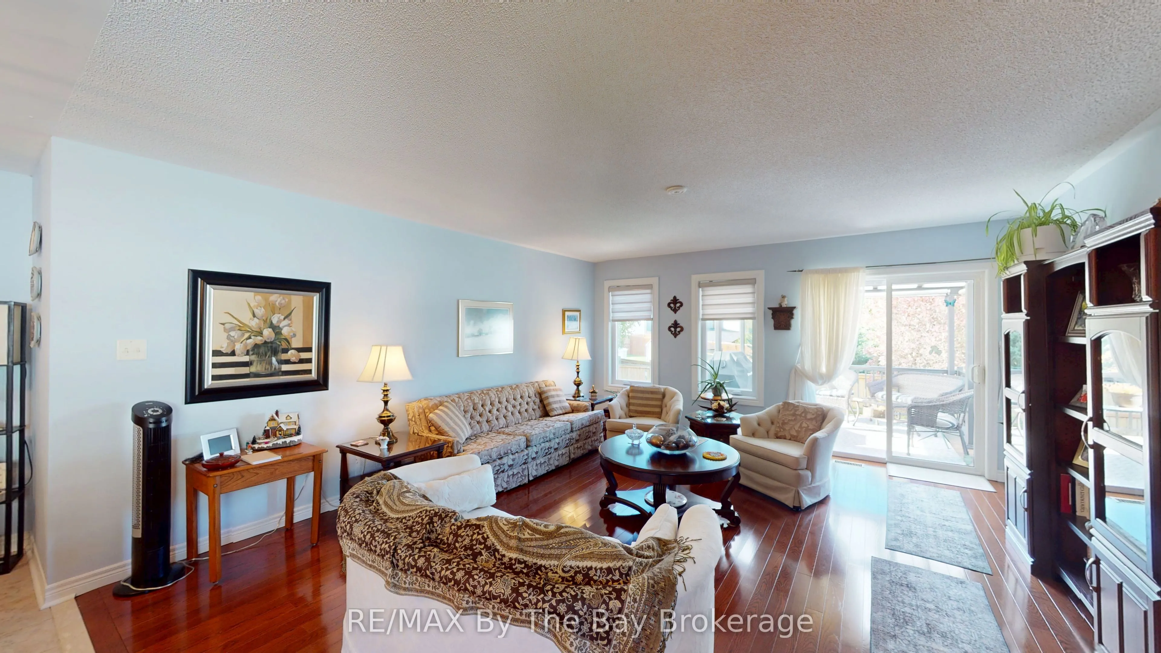 8 Middleport Drive