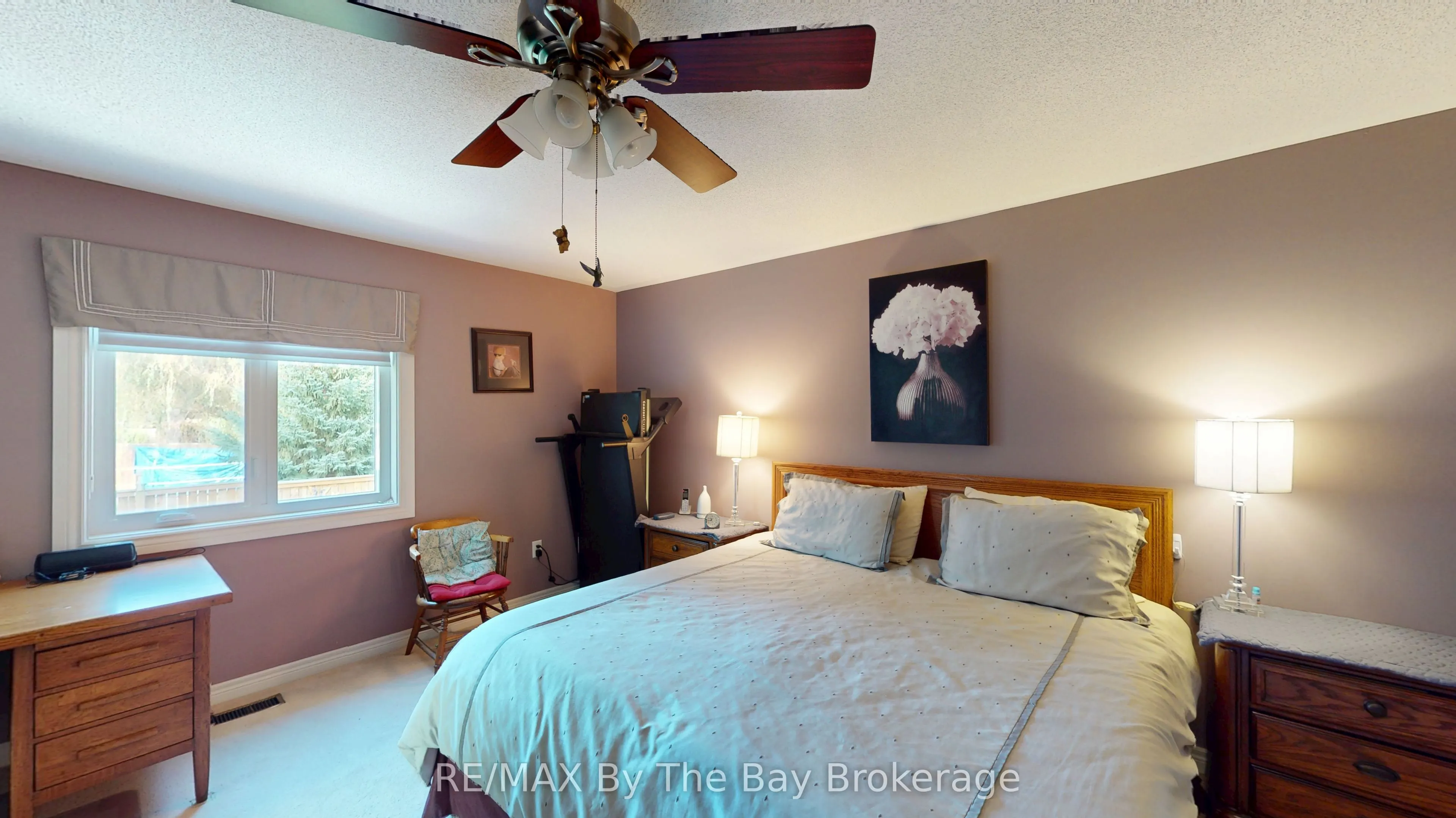 8 Middleport Drive