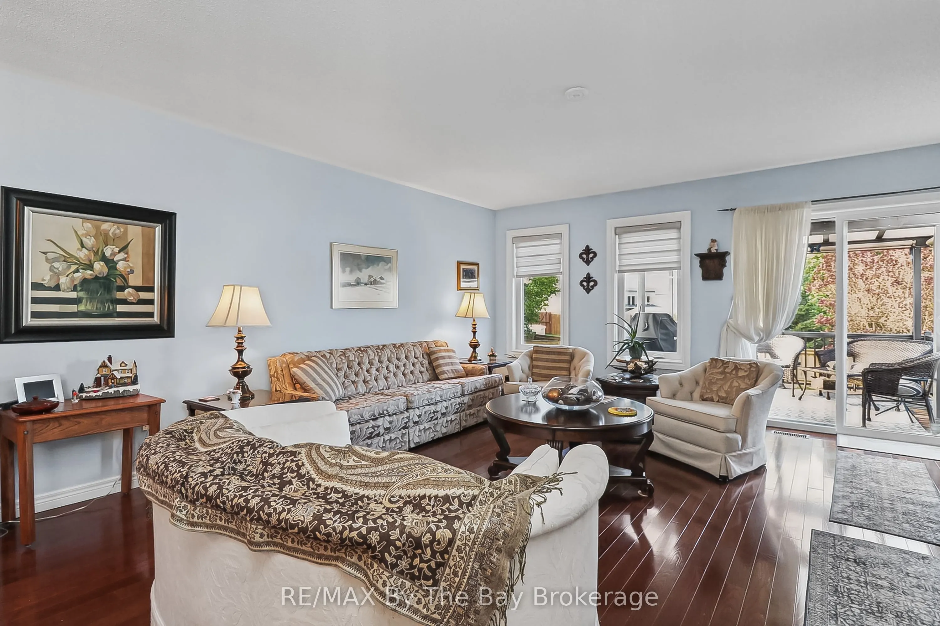8 Middleport Drive