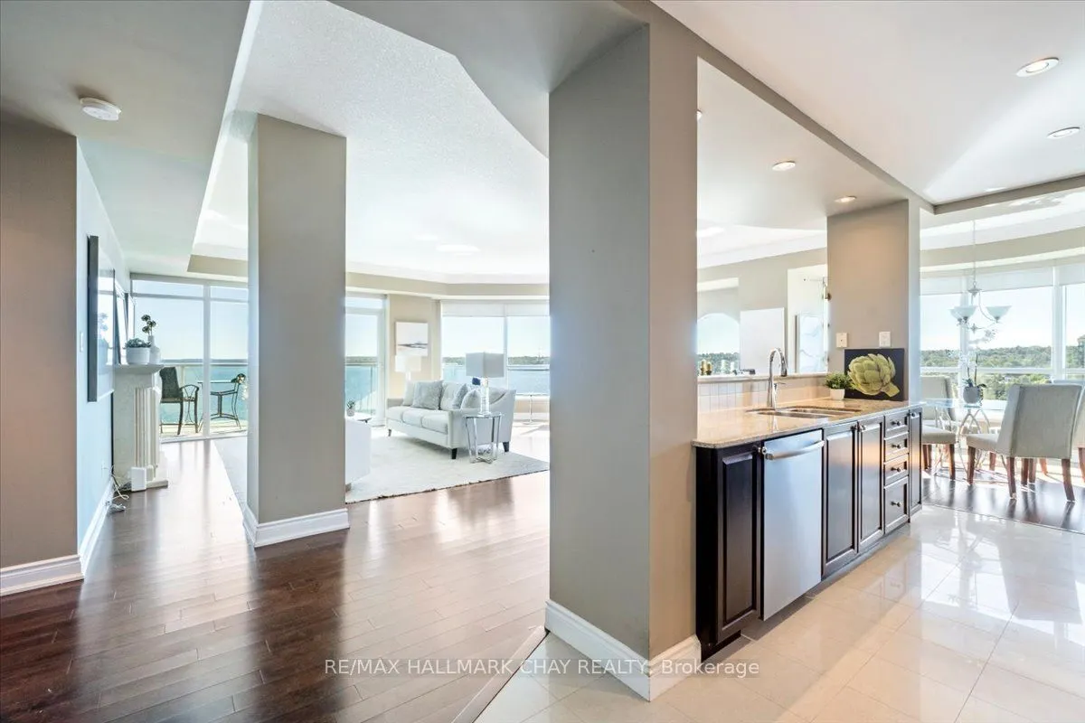 37 Ellen Street #1008