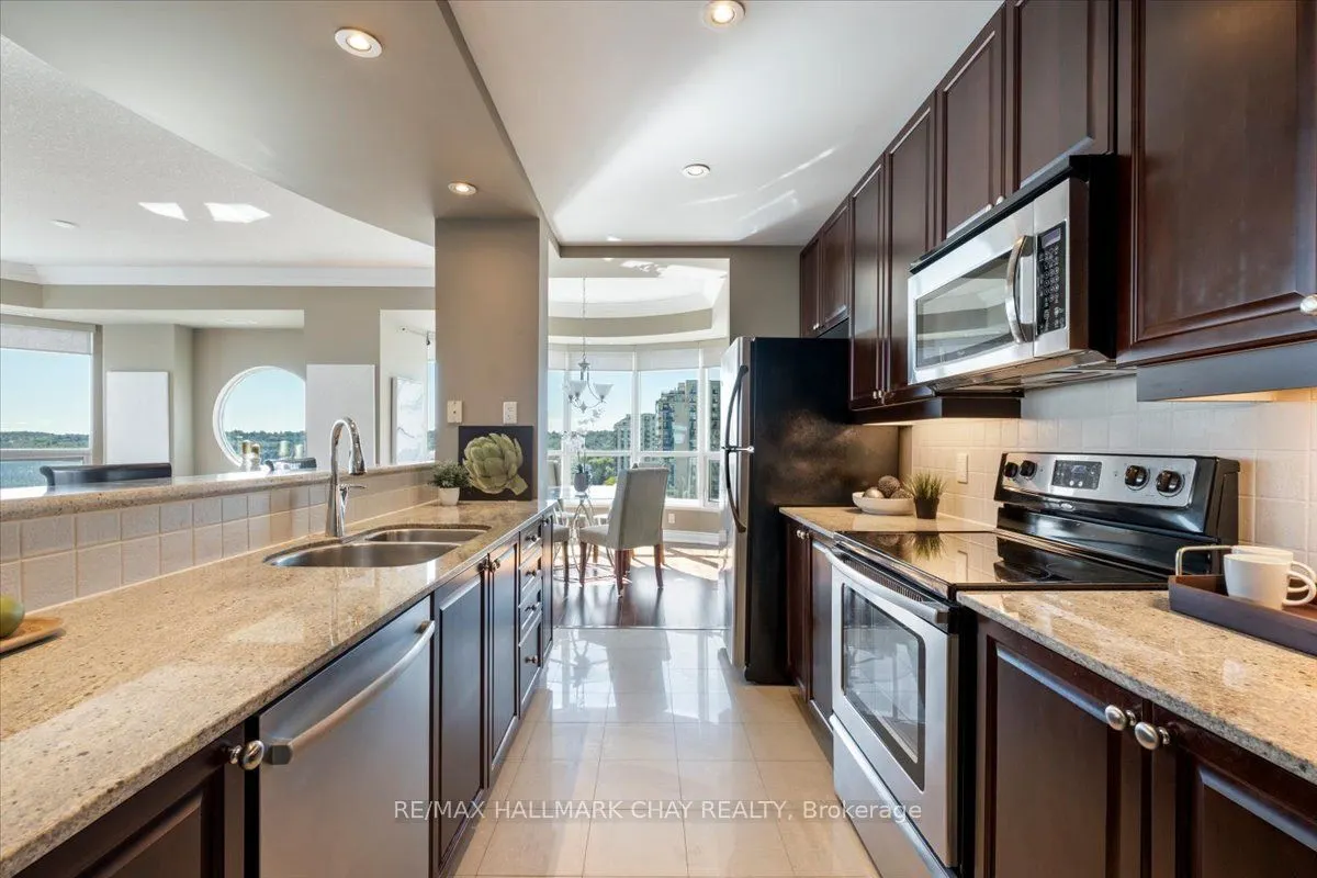 37 Ellen Street #1008