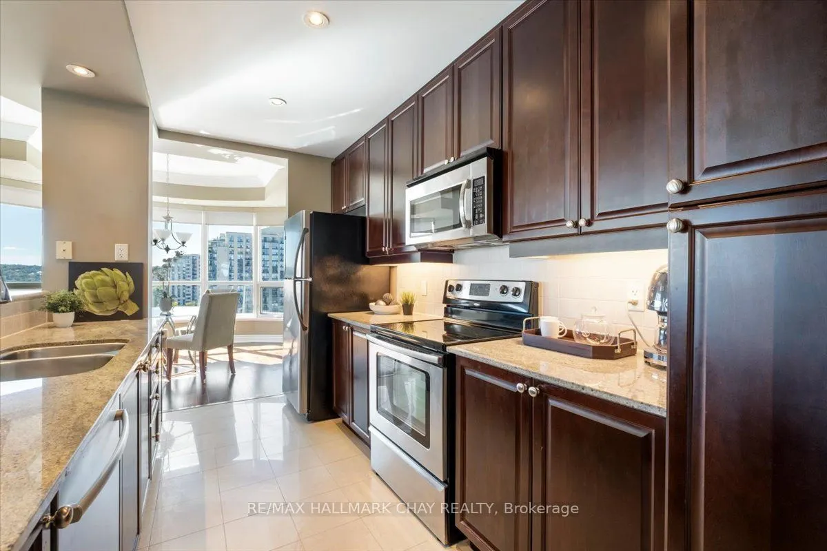 37 Ellen Street #1008