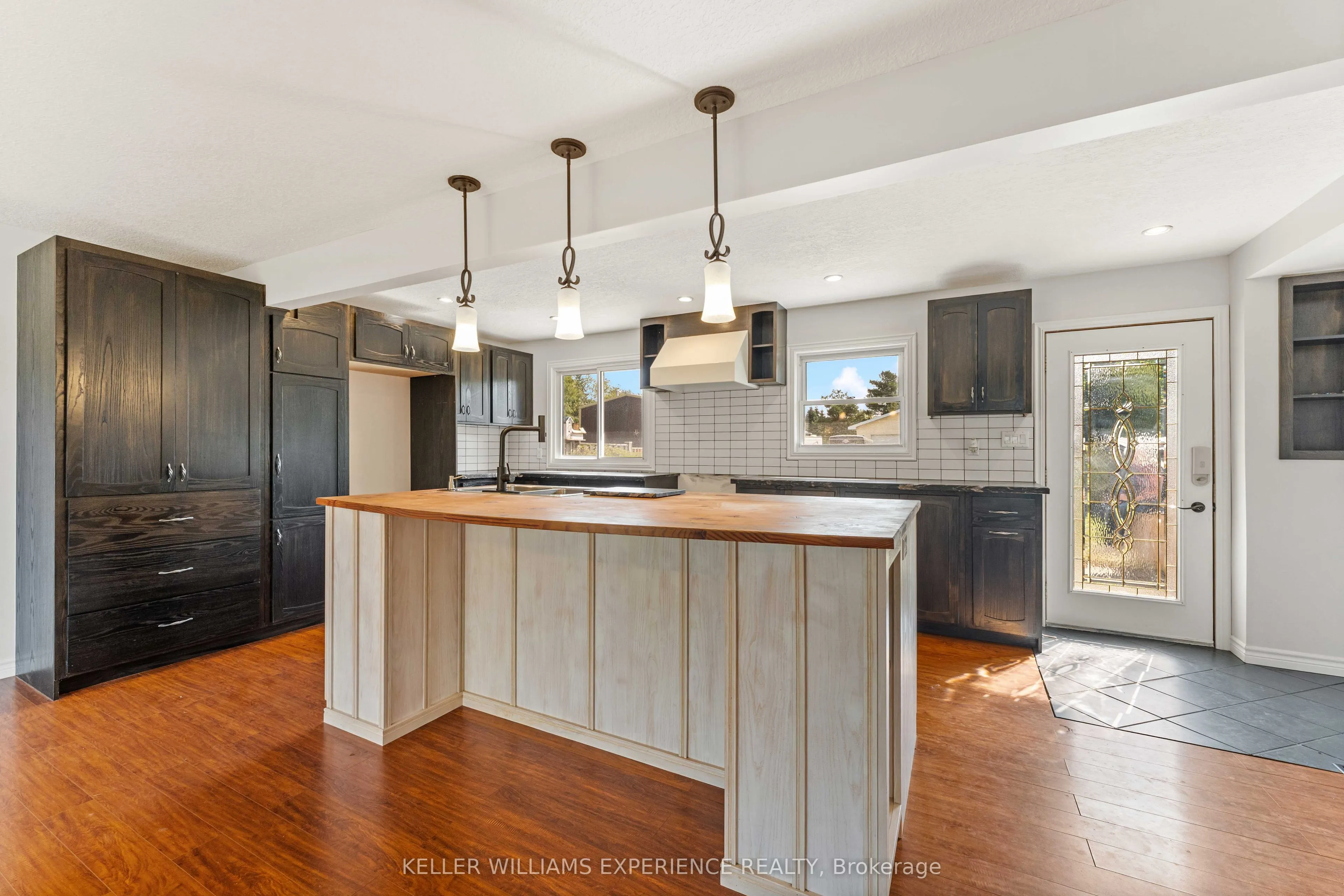 2341 Sunnidale Road