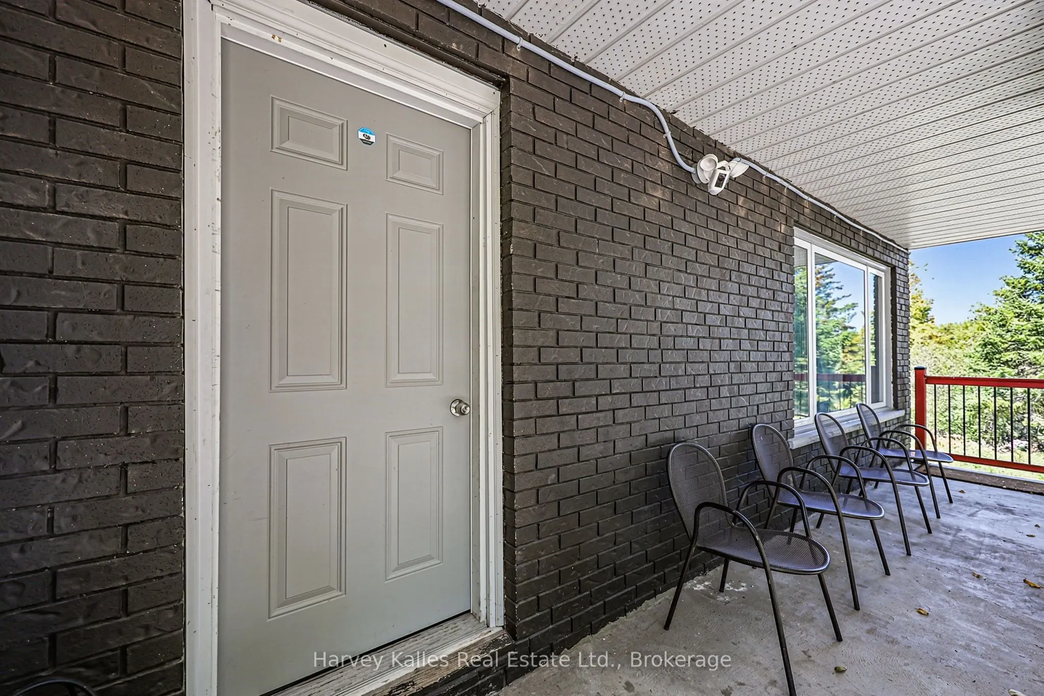 5536 Line 5 Road N