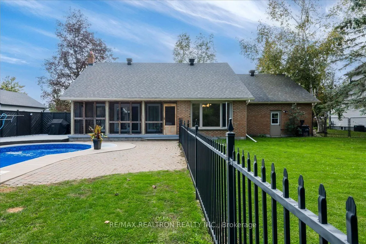 34 Howard Drive