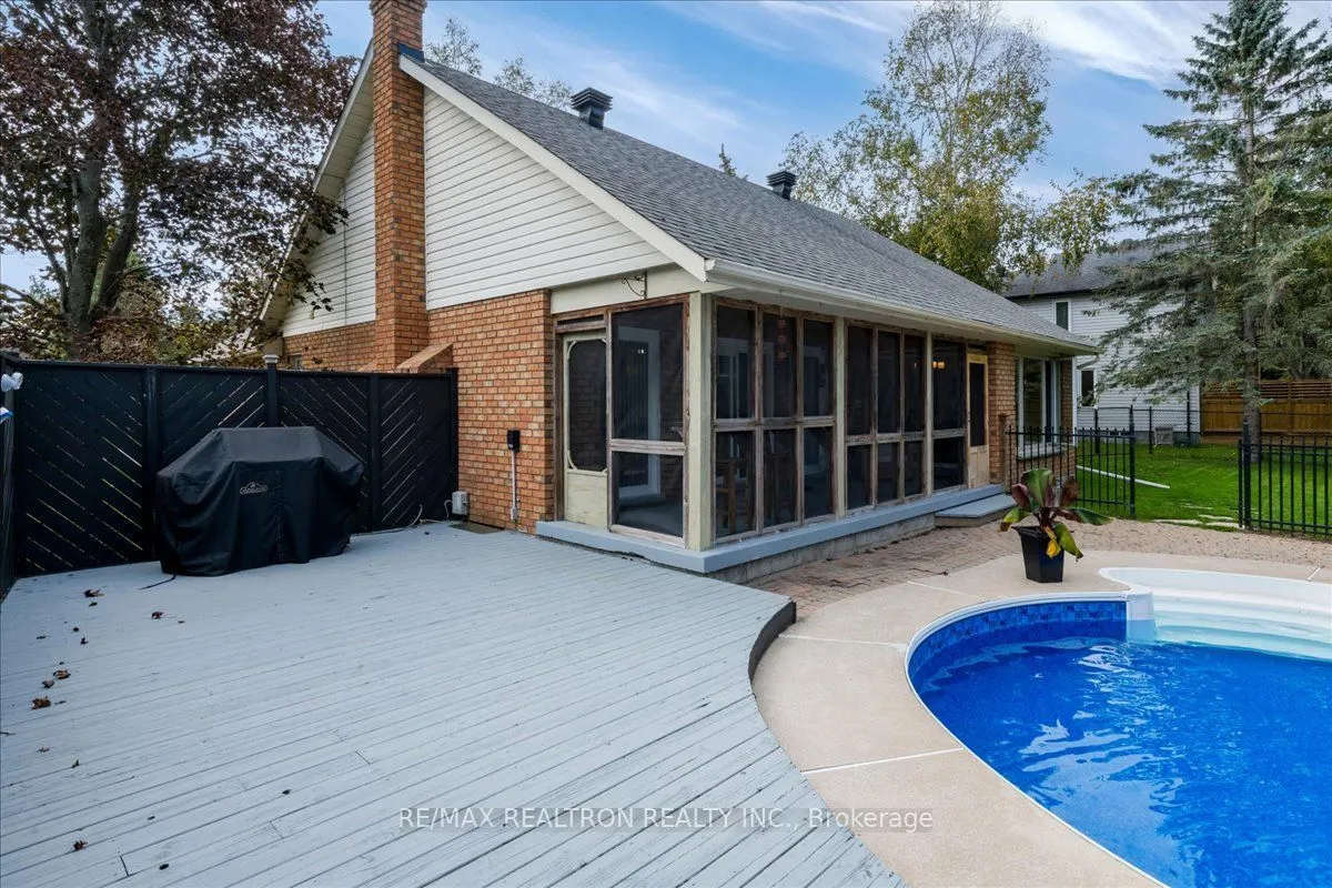 34 Howard Drive