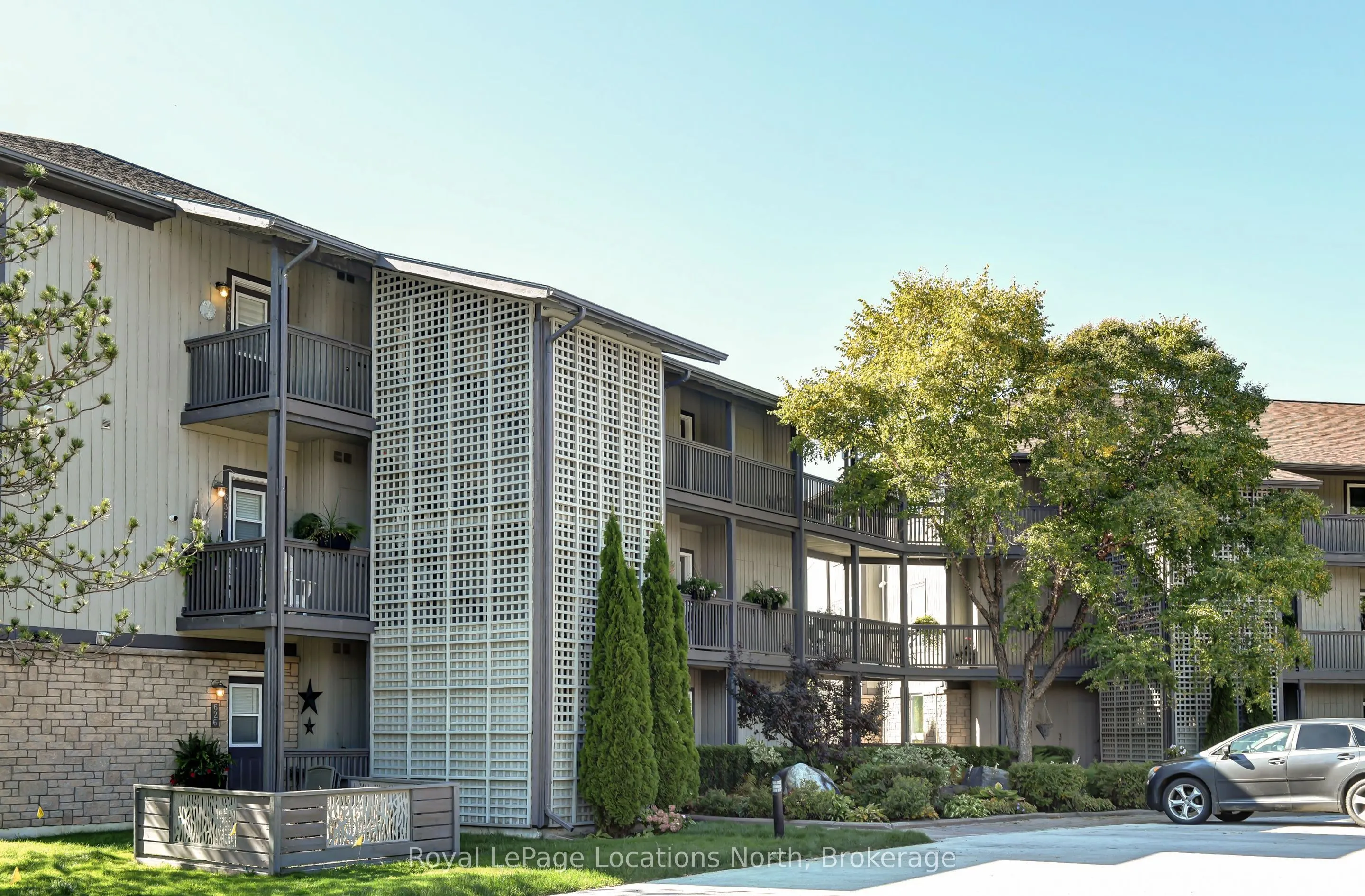633 Johnston Park Avenue #10