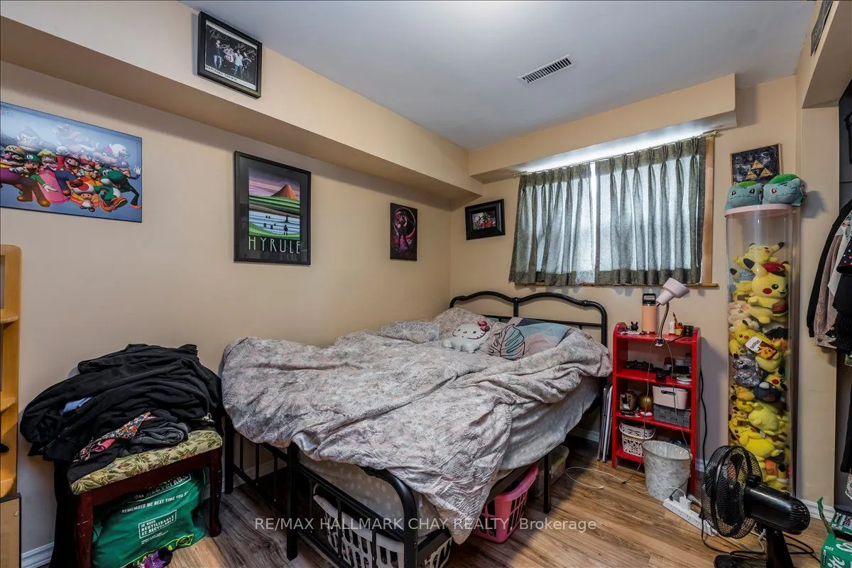 611 Big Bay Point Rd Road