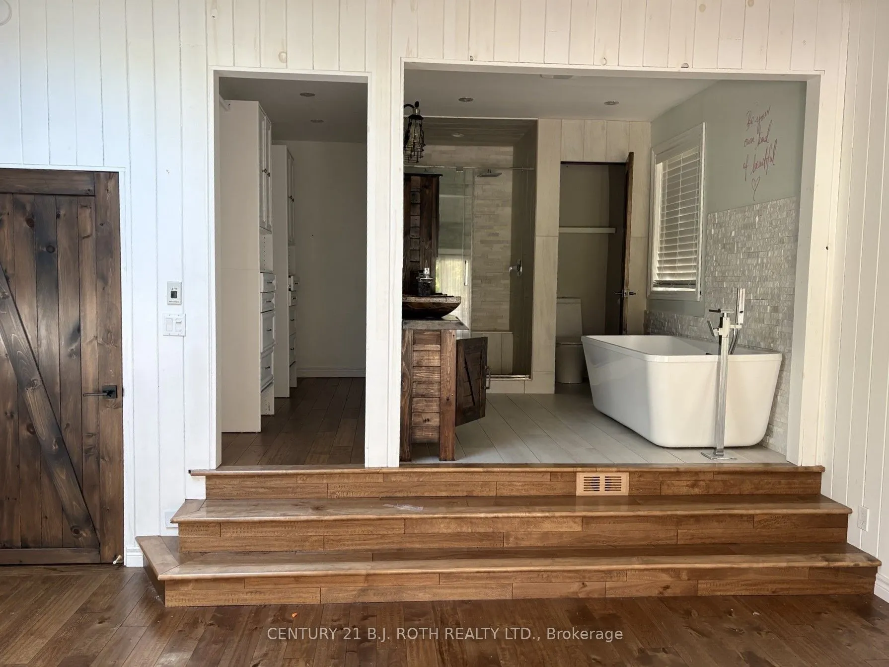 288 RIVER Road E