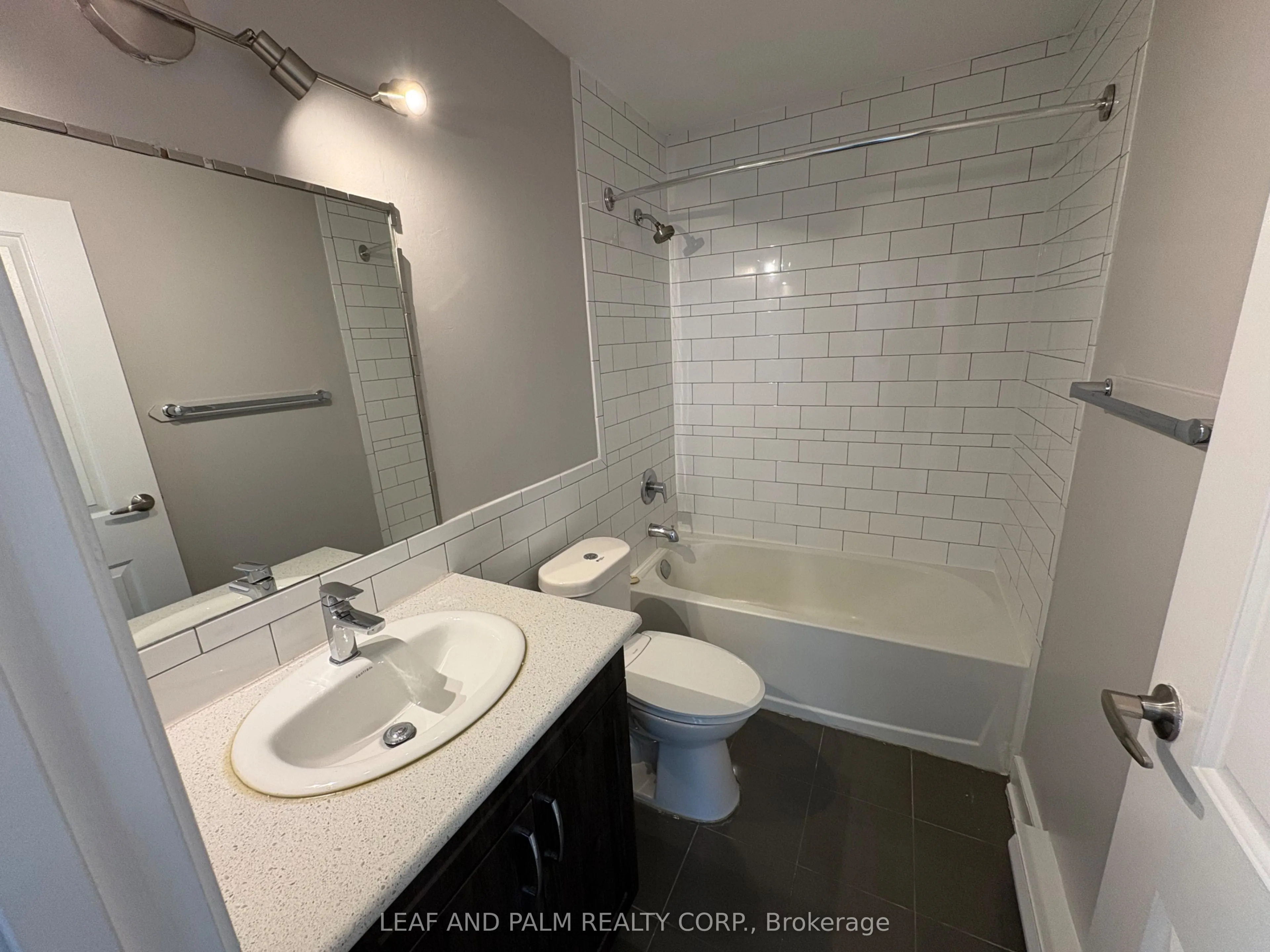 135 Atherley Road #B301