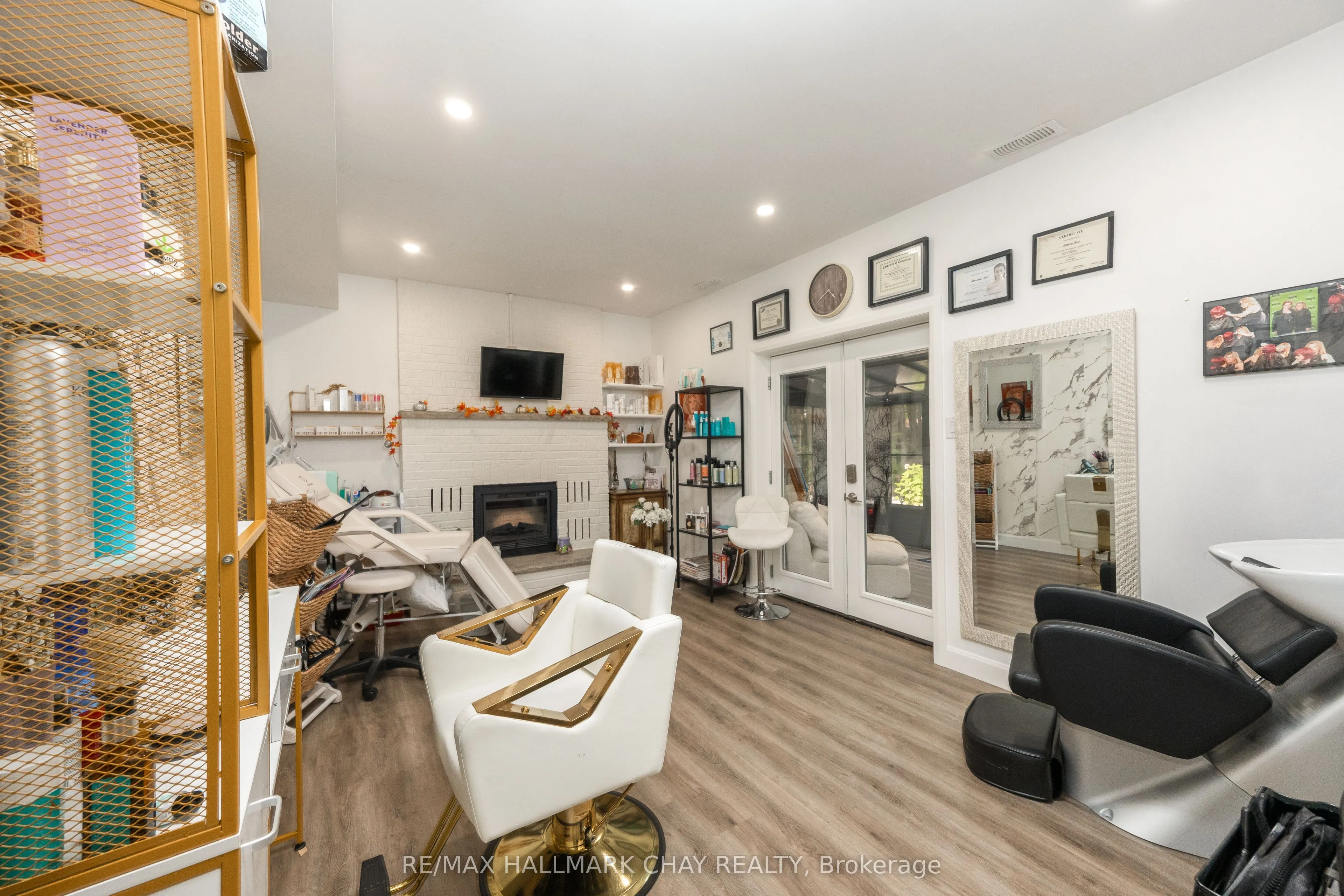 275 Sunnidale Road