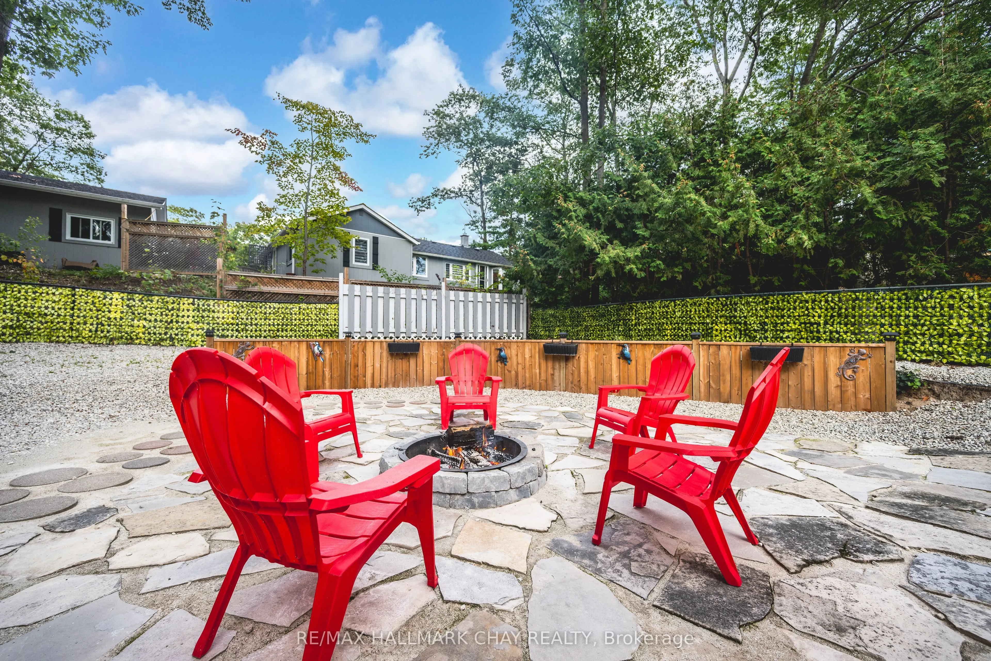 275 Sunnidale Road