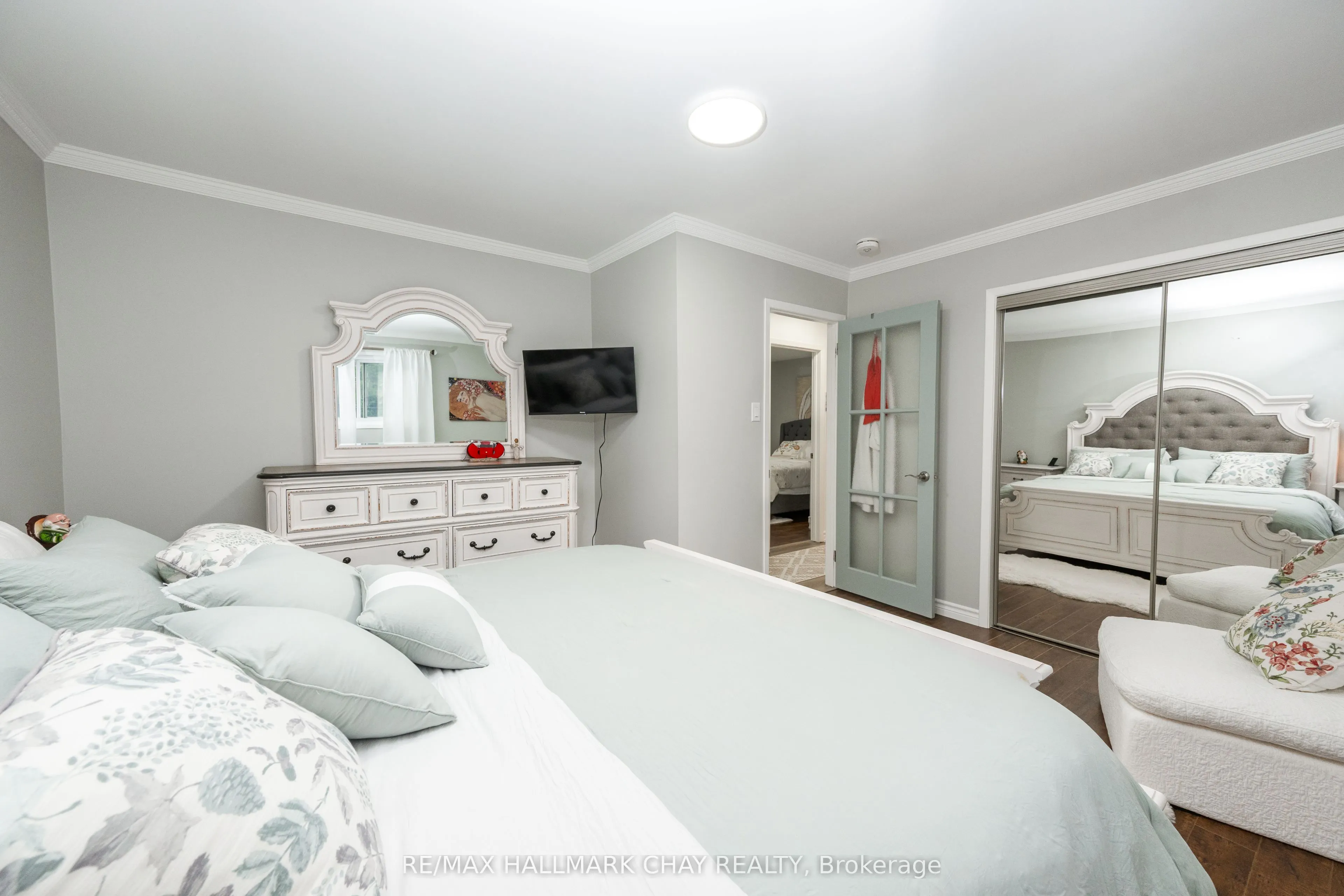 275 Sunnidale Road