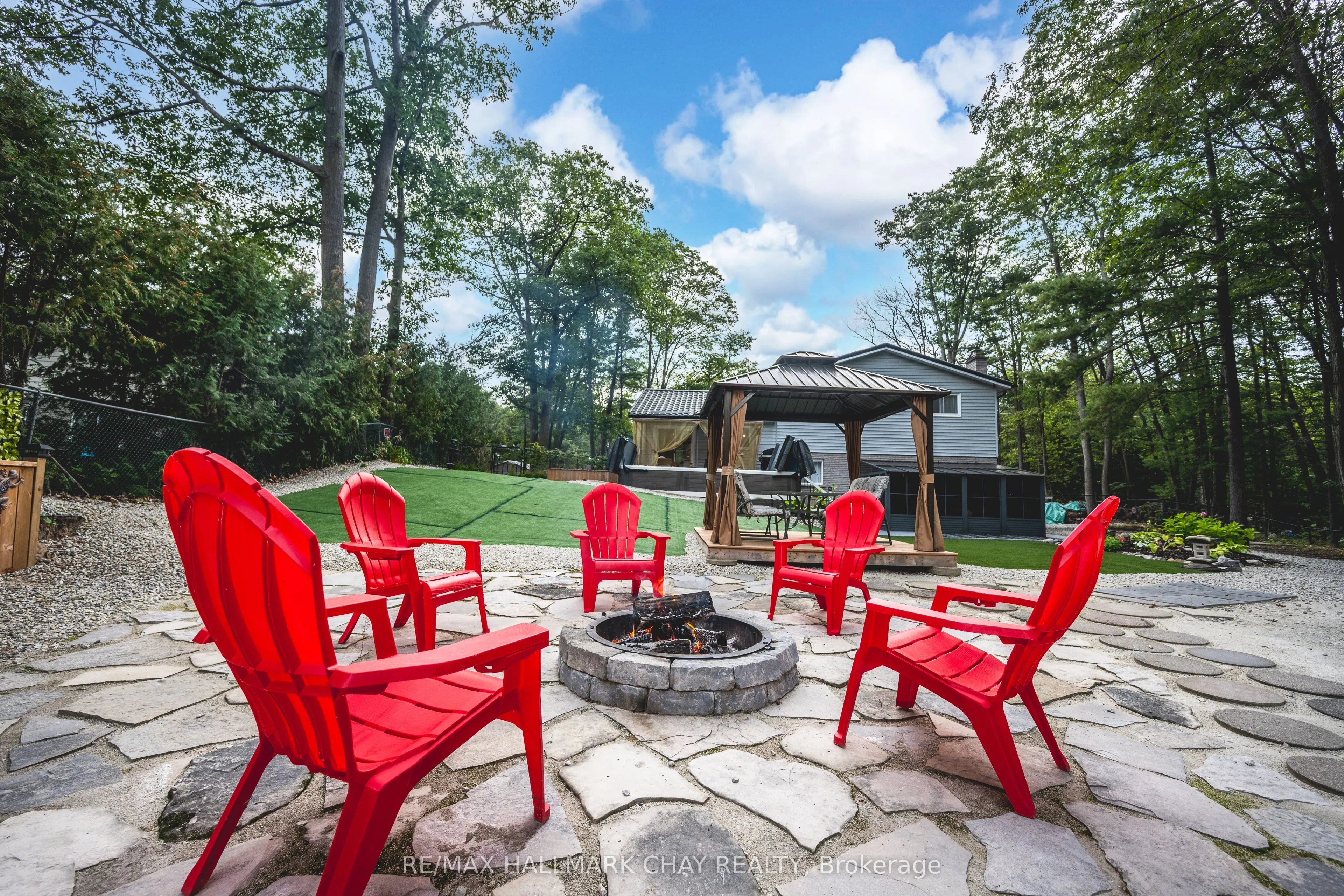 275 Sunnidale Road