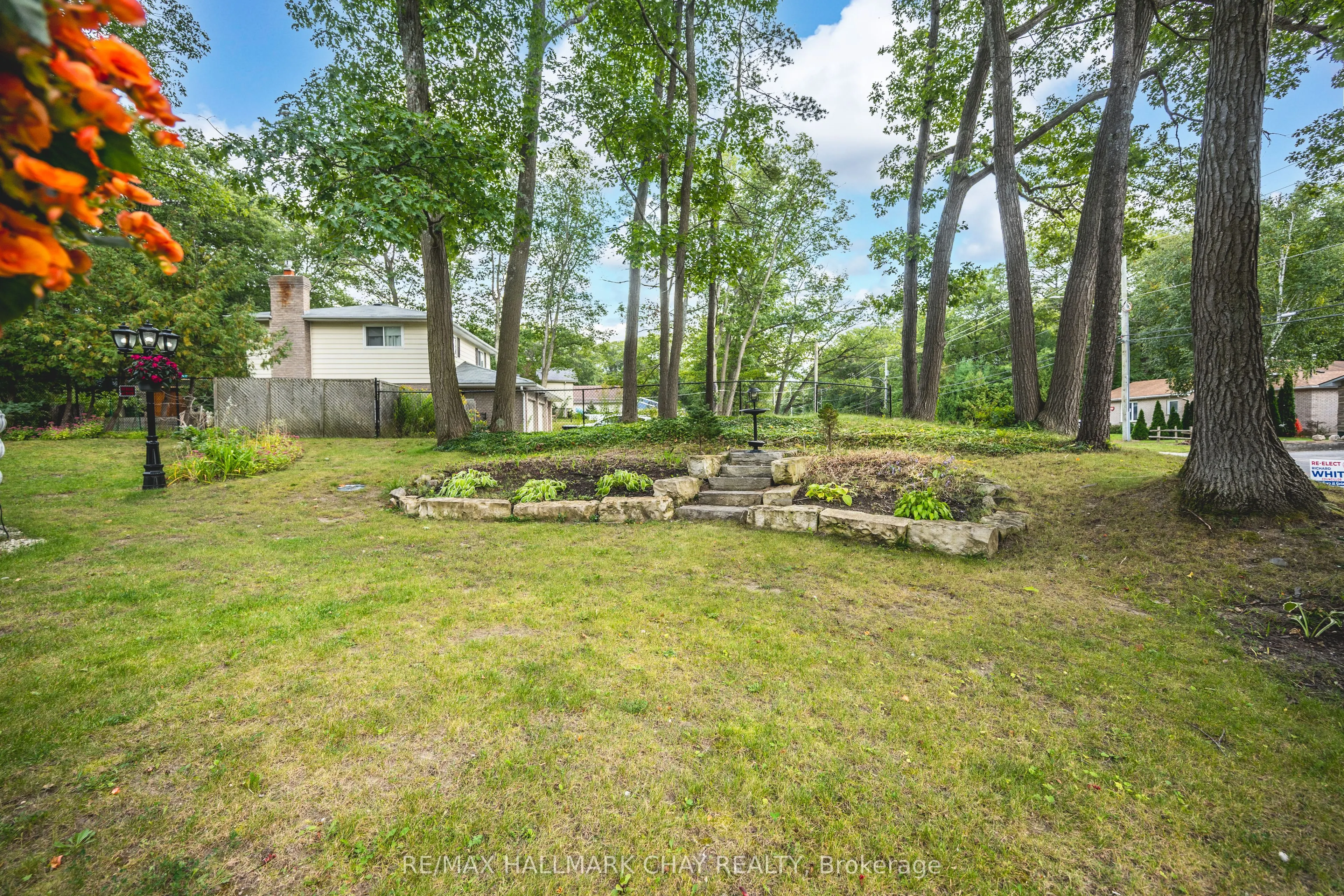 275 Sunnidale Road