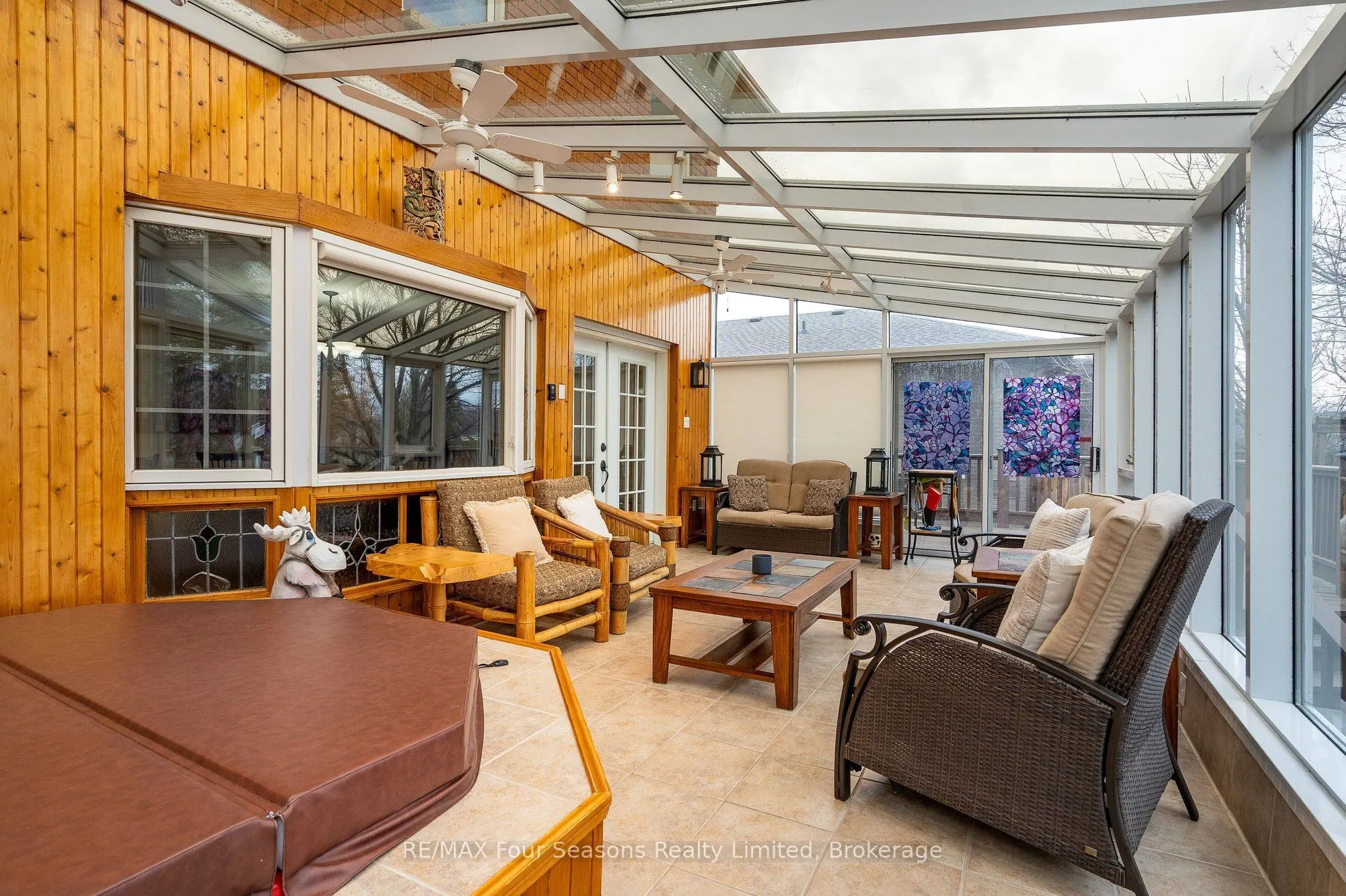 16 Carmichael Crescent