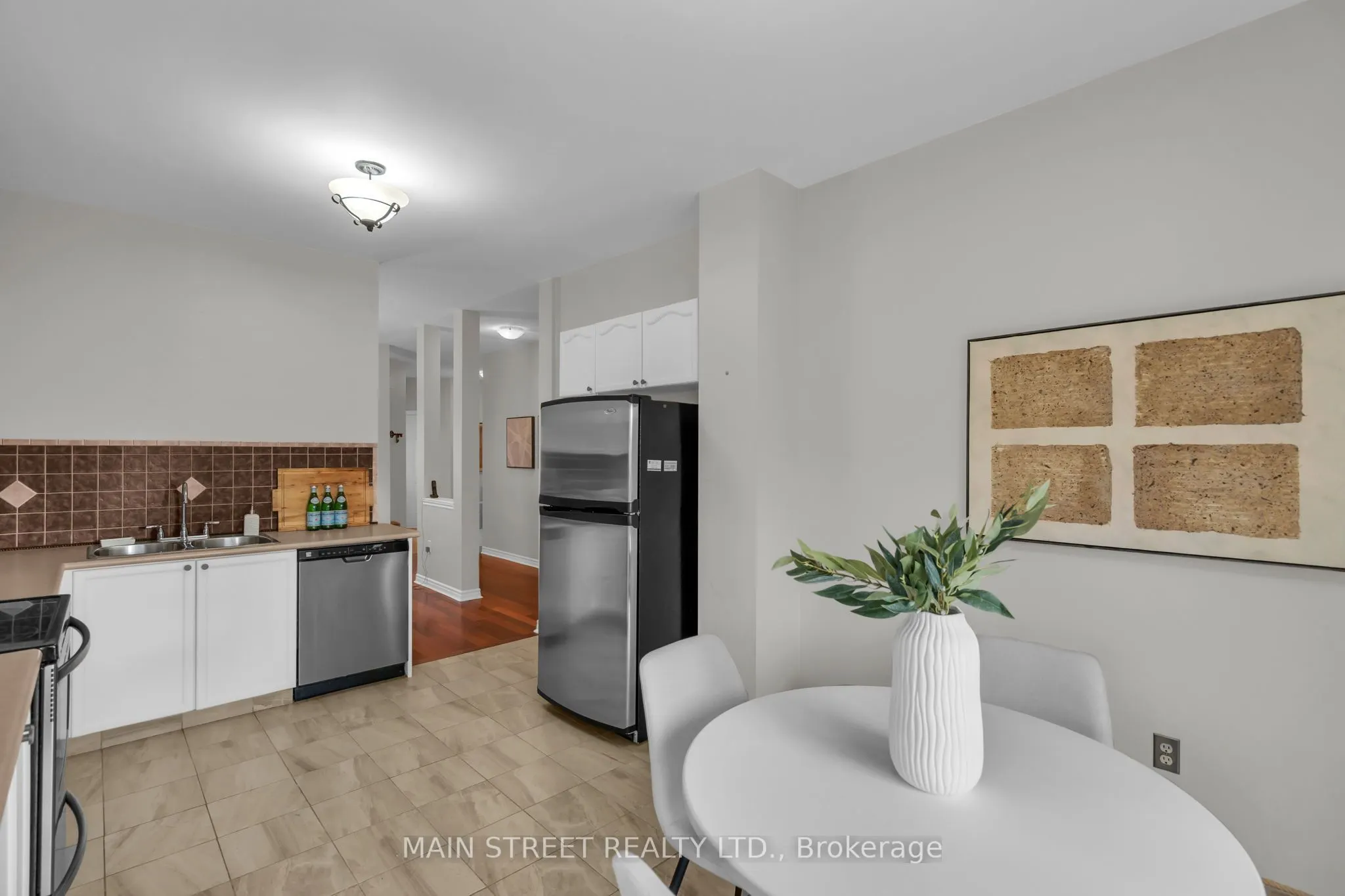 27 Max Avenue
