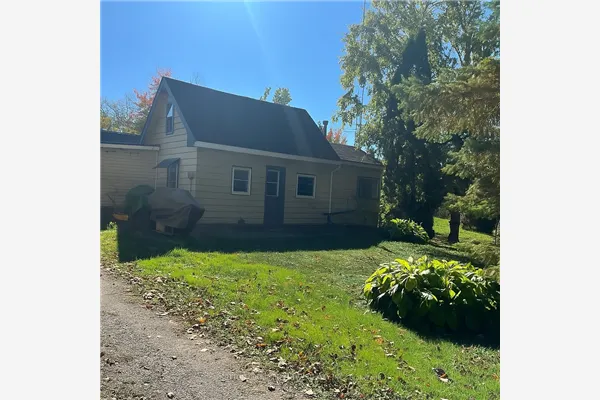 4075 Airport Road