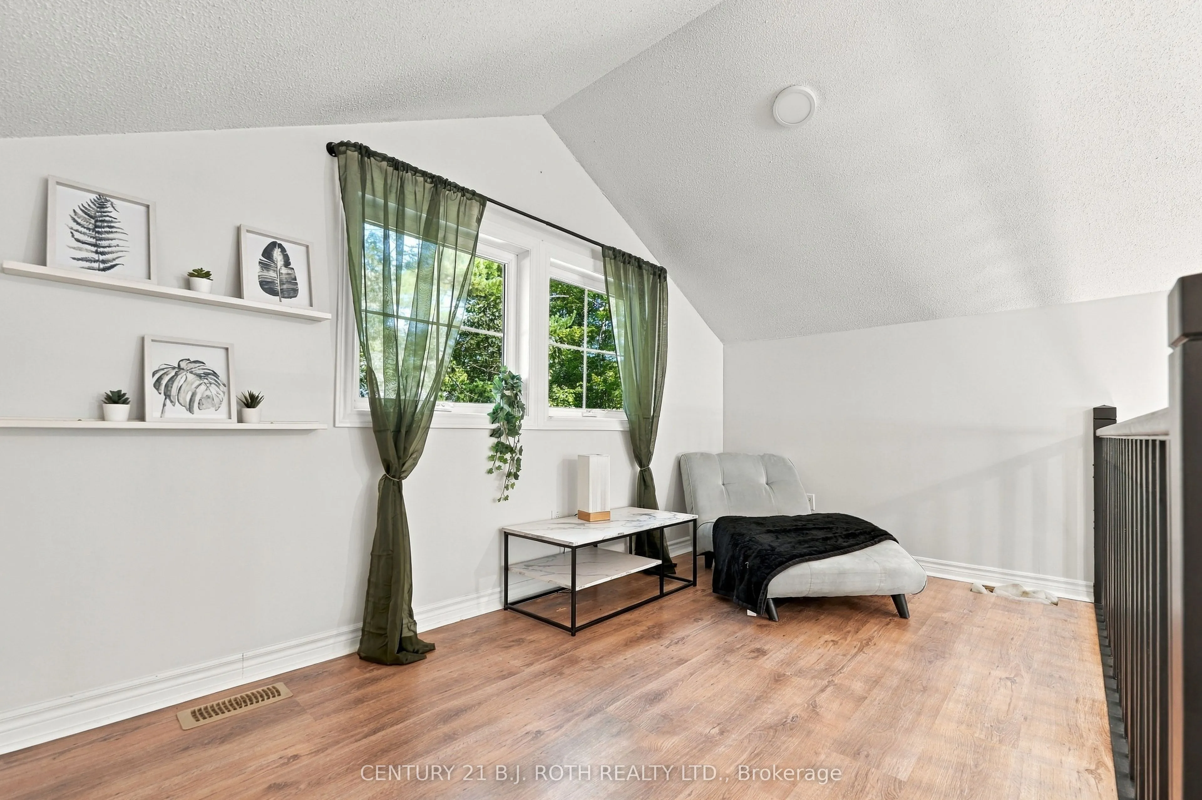 11 Rosemary Road