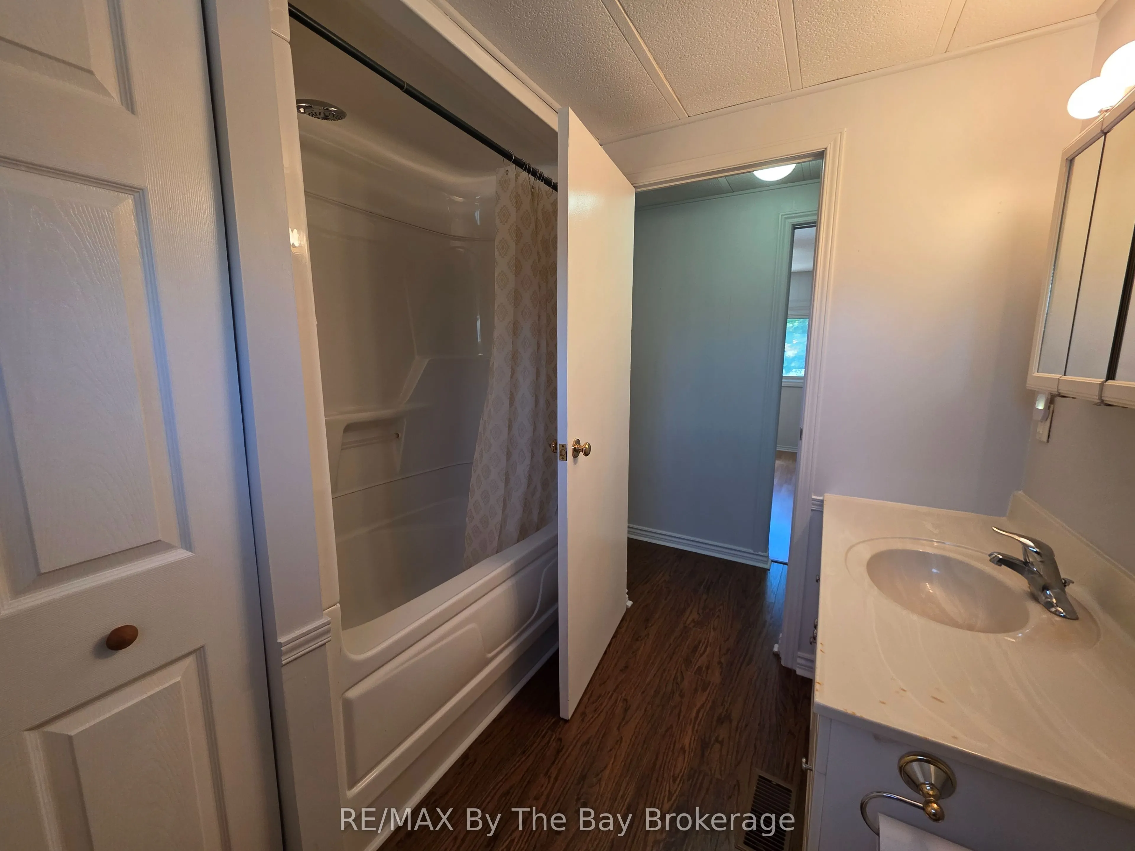 926 Brebeuf Road