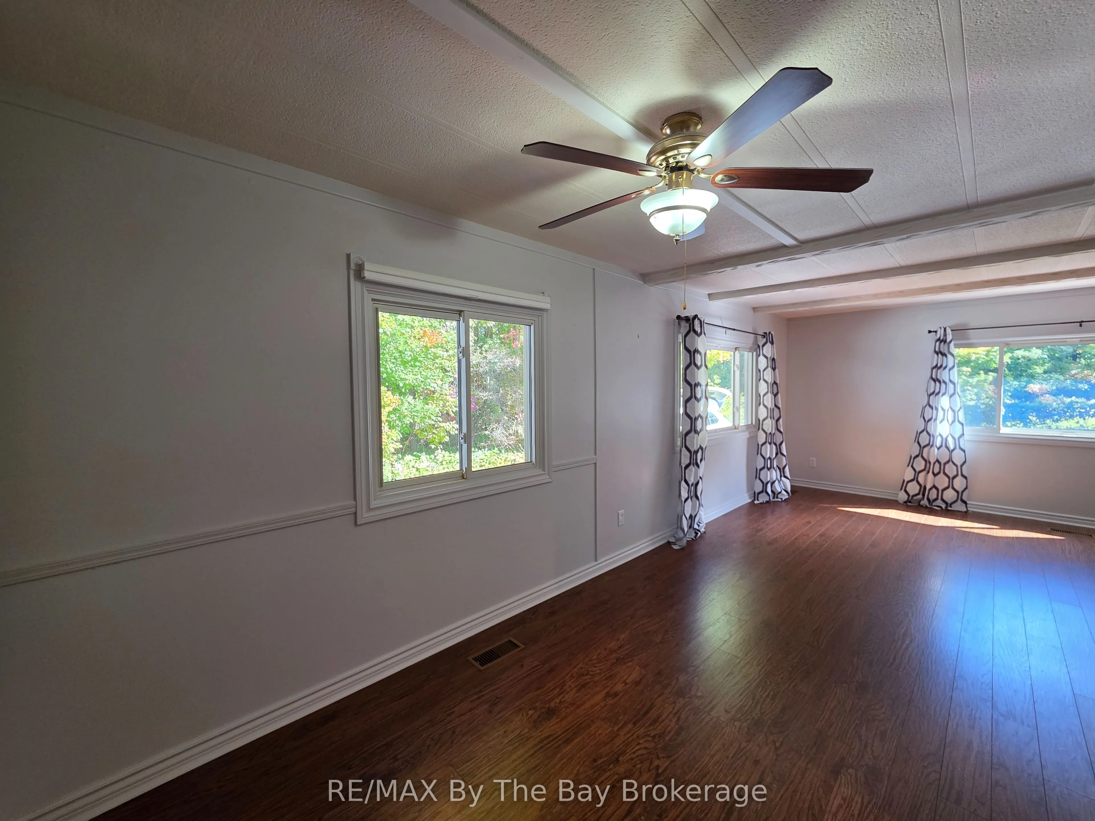 926 Brebeuf Road