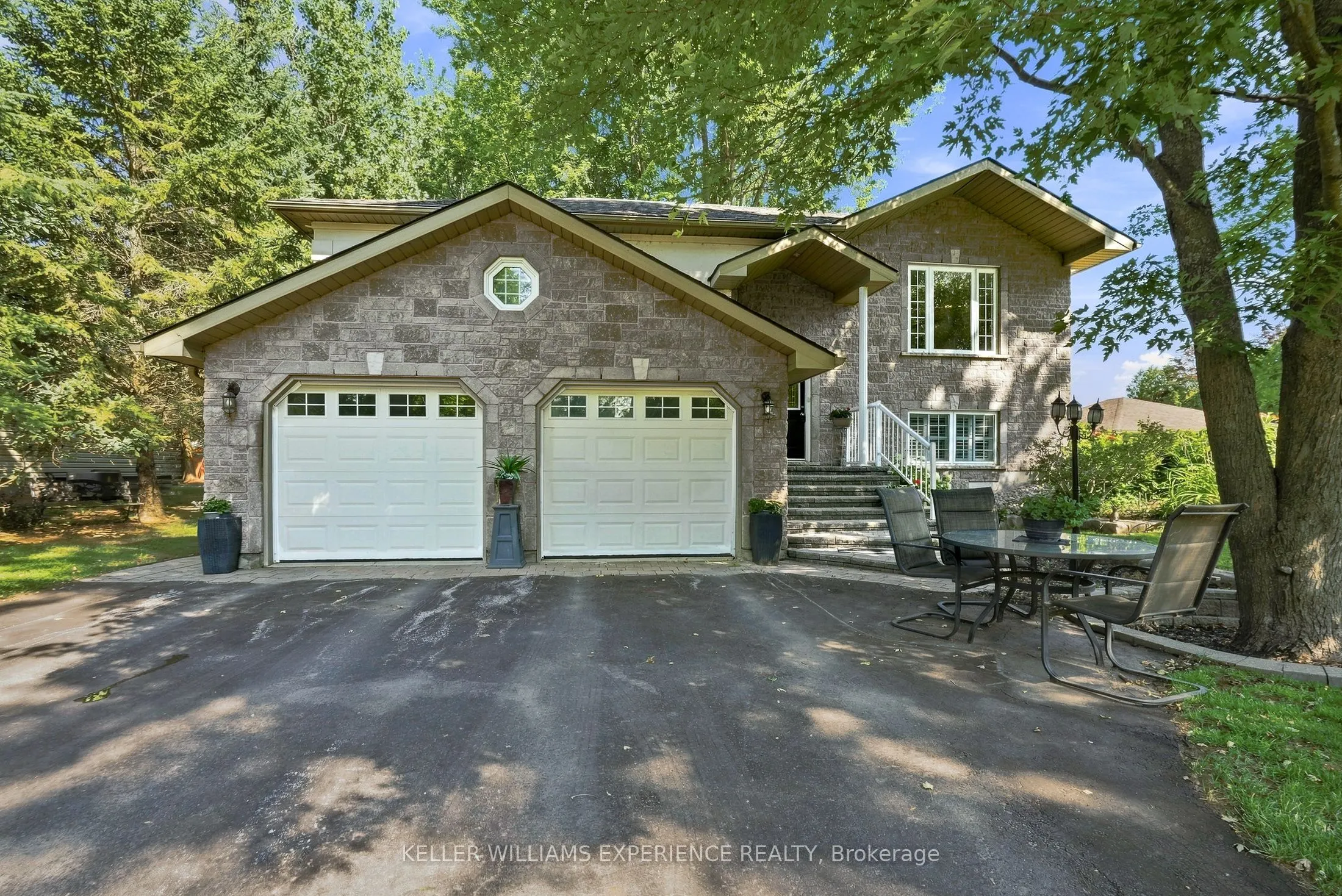 2438 Amigo Drive