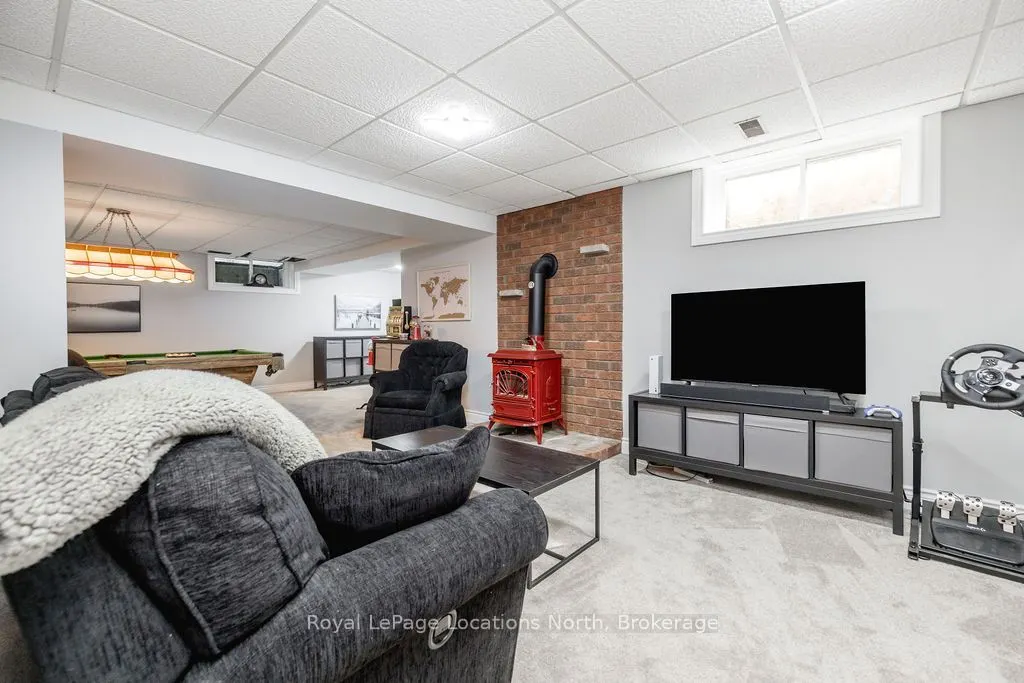 8 Seeley Court