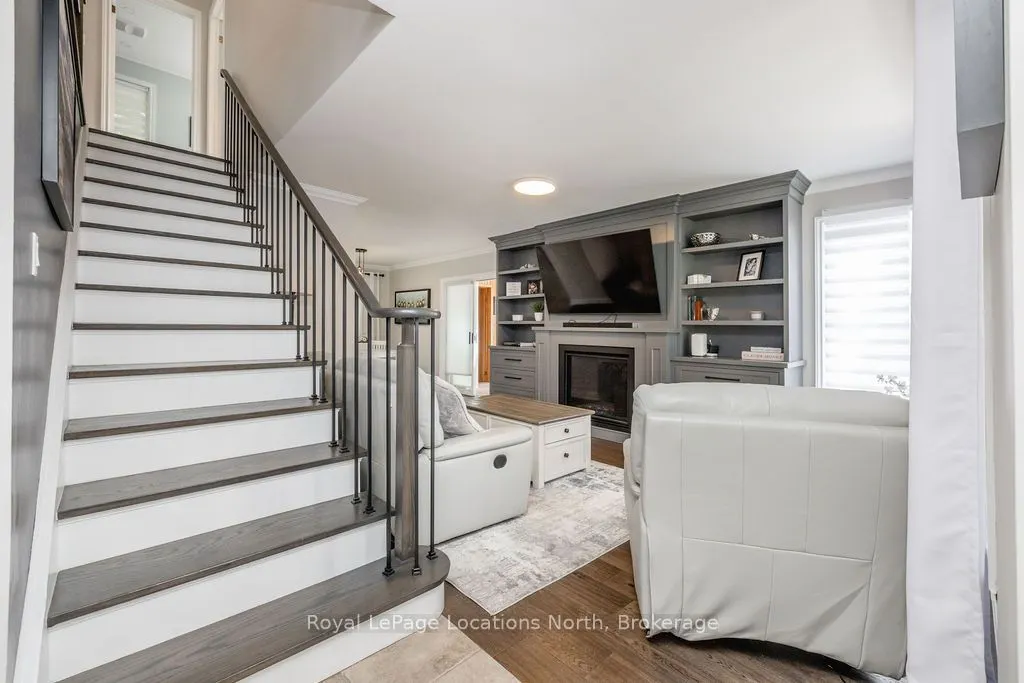 8 Seeley Court