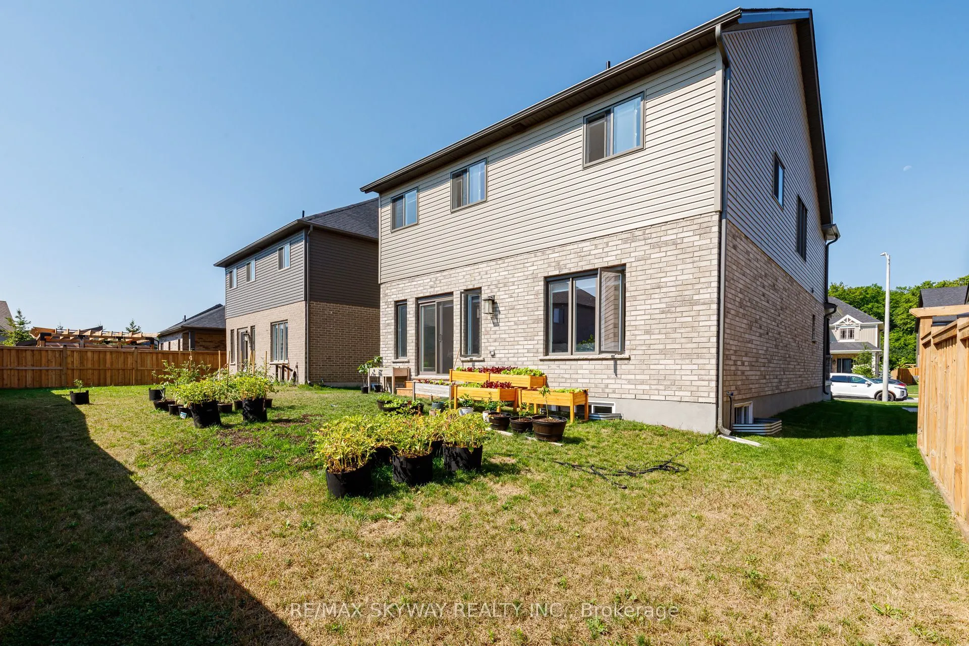 103 Plewes Drive W