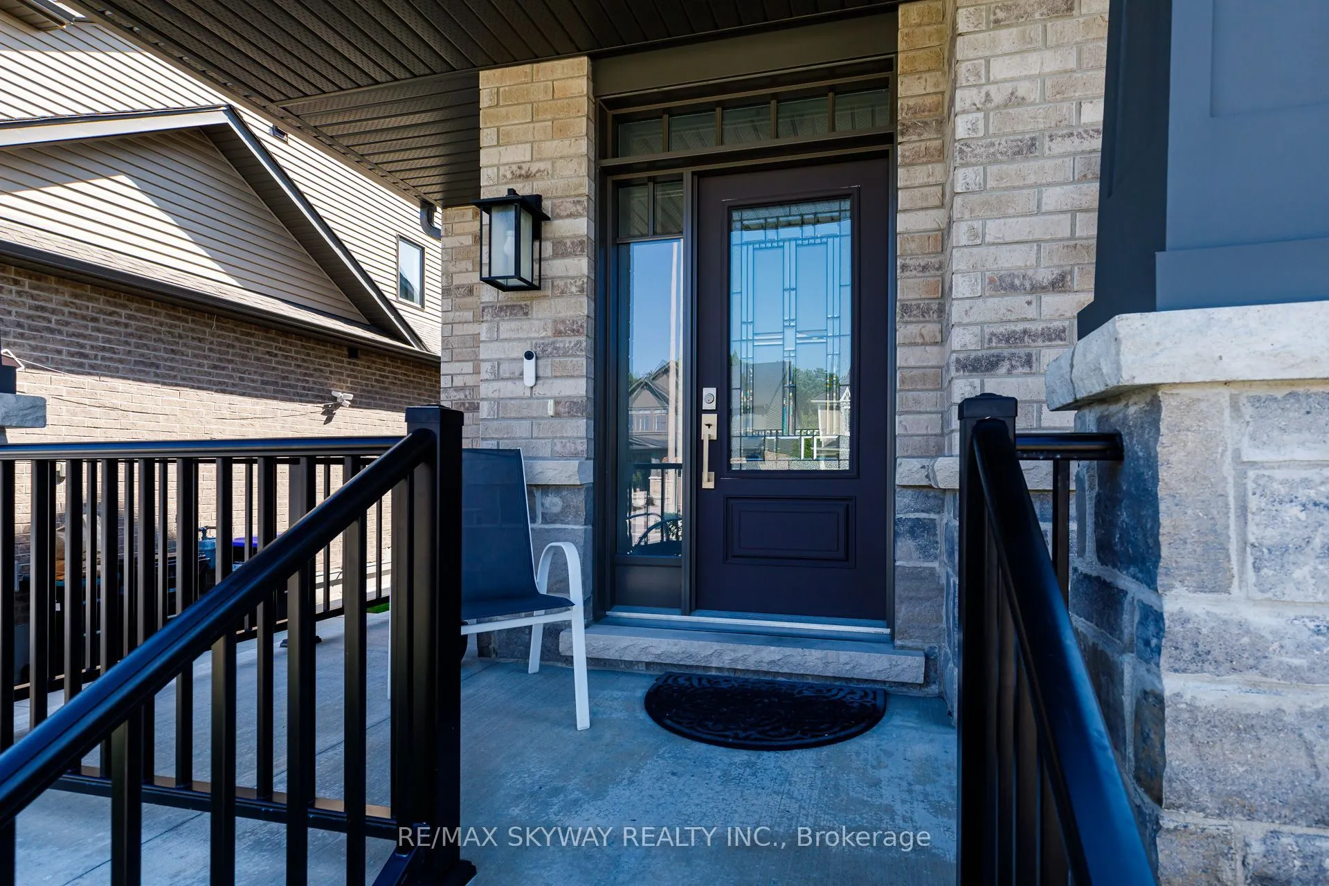 103 Plewes Drive W