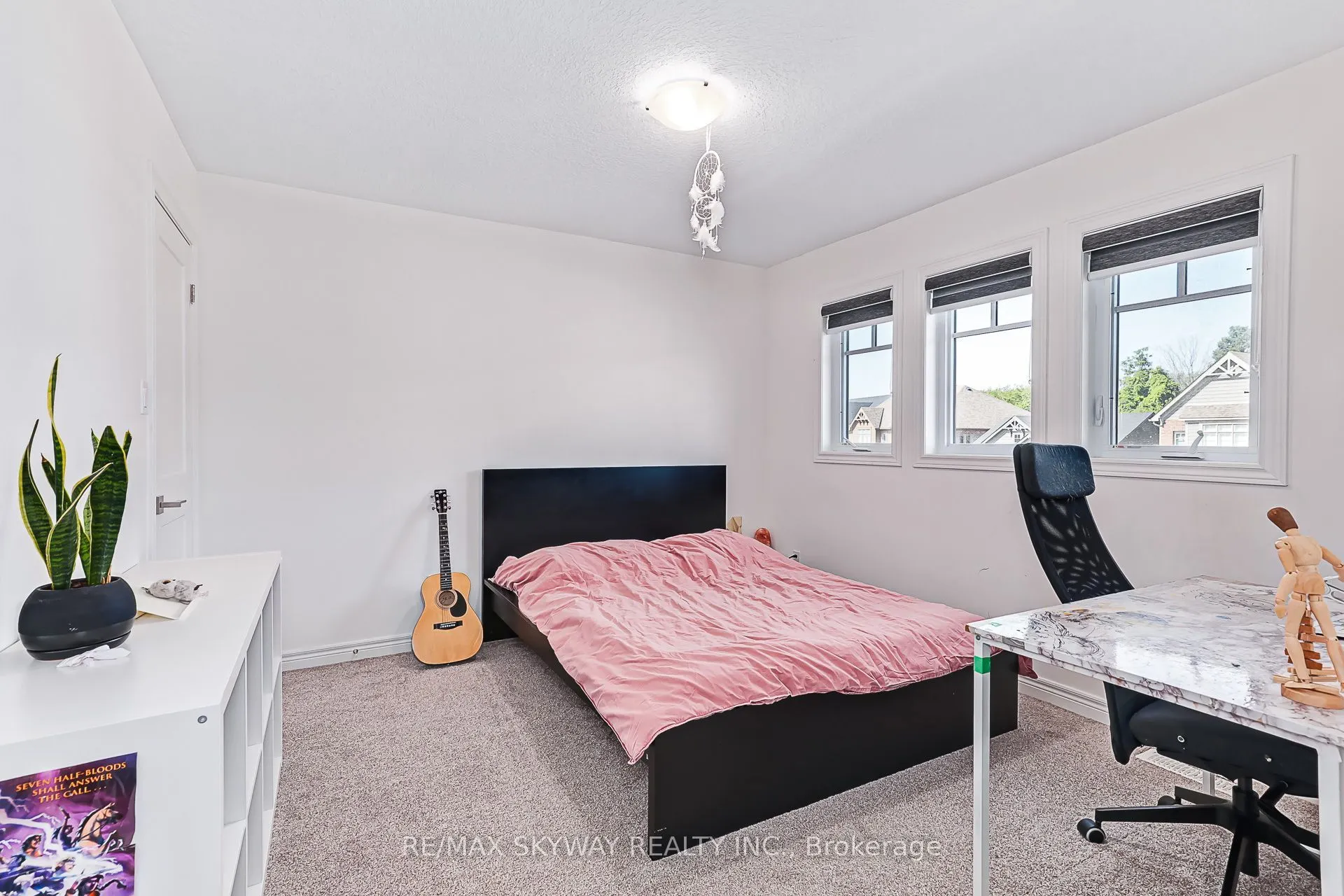103 Plewes Drive W