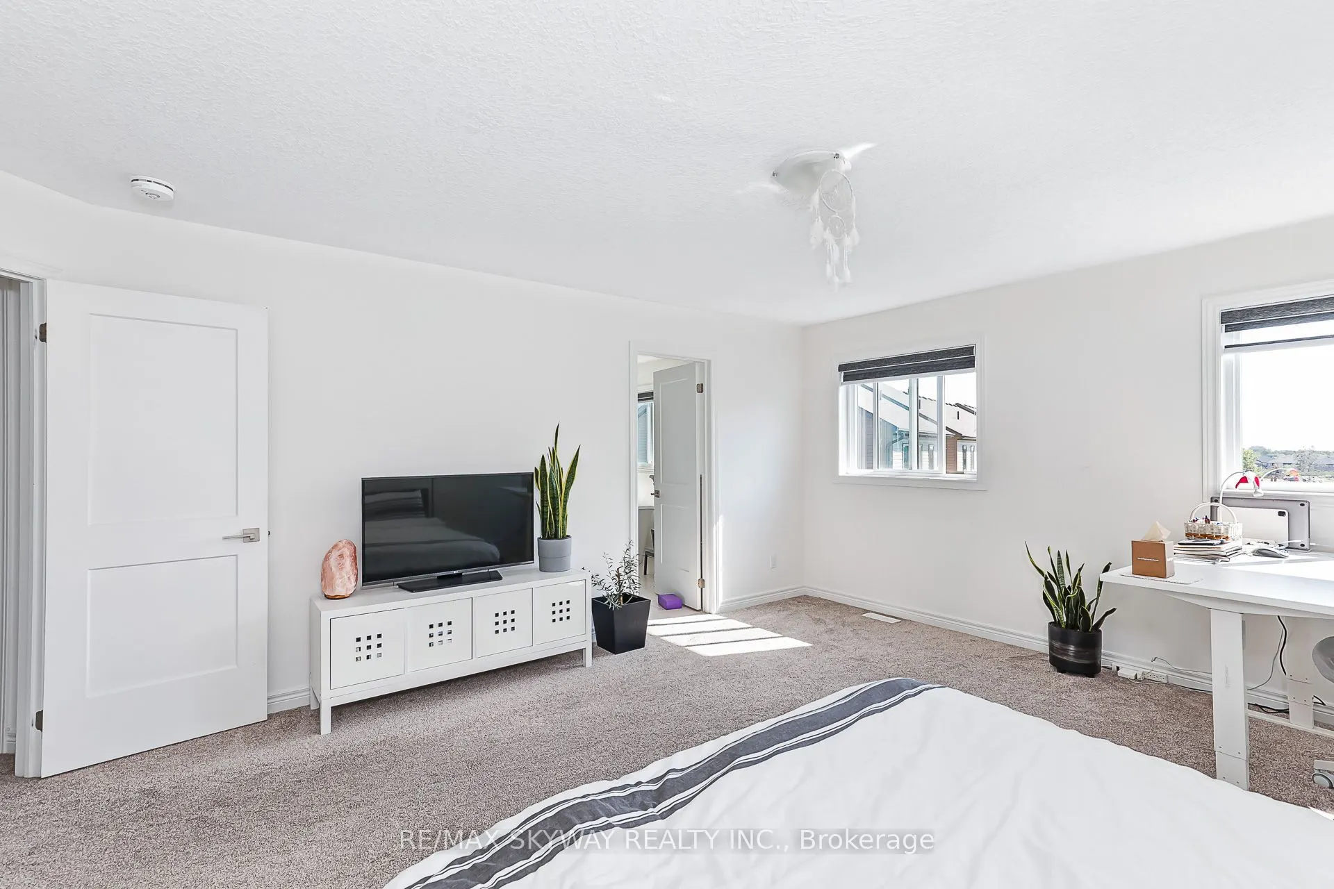 103 Plewes Drive W