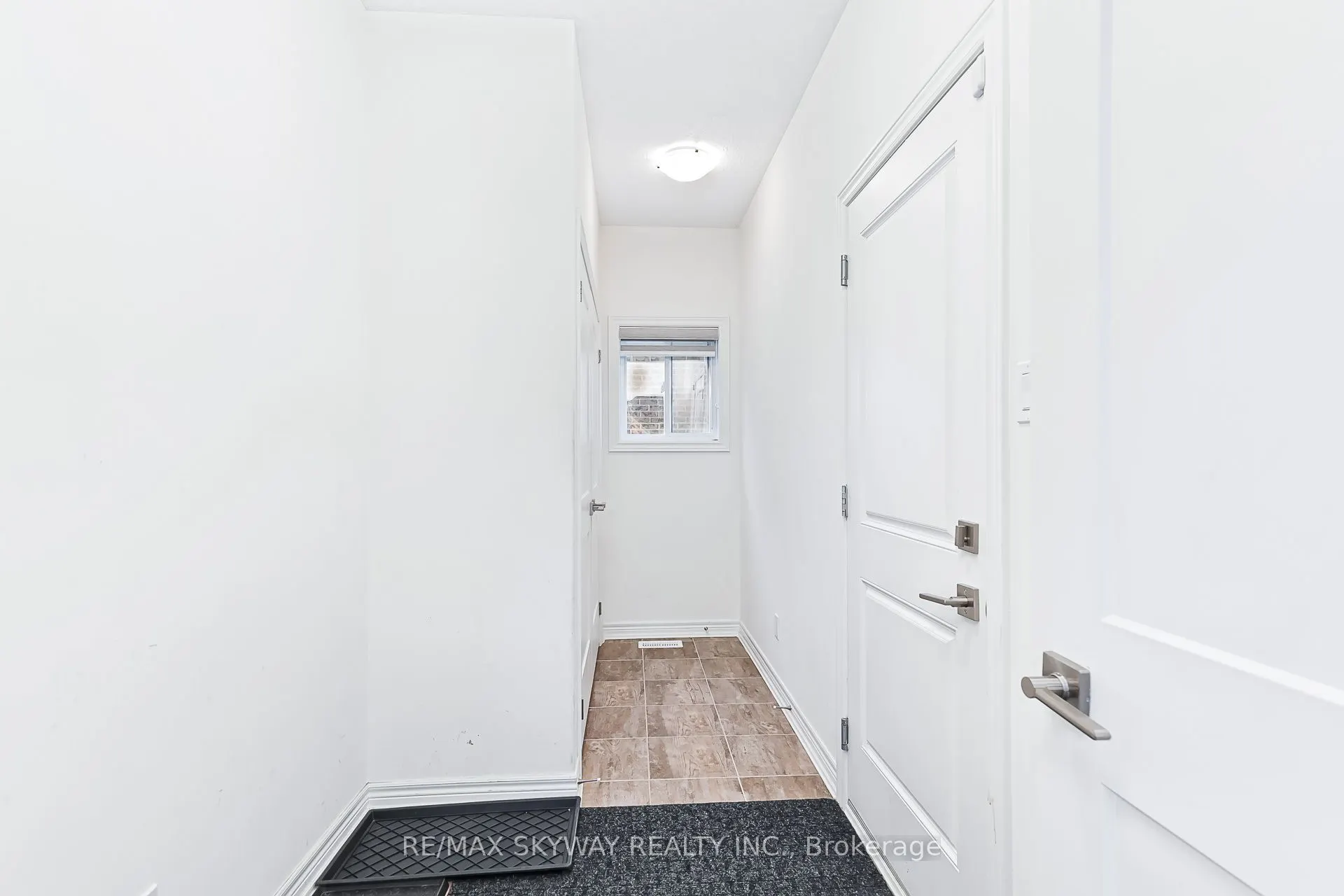 103 Plewes Drive W