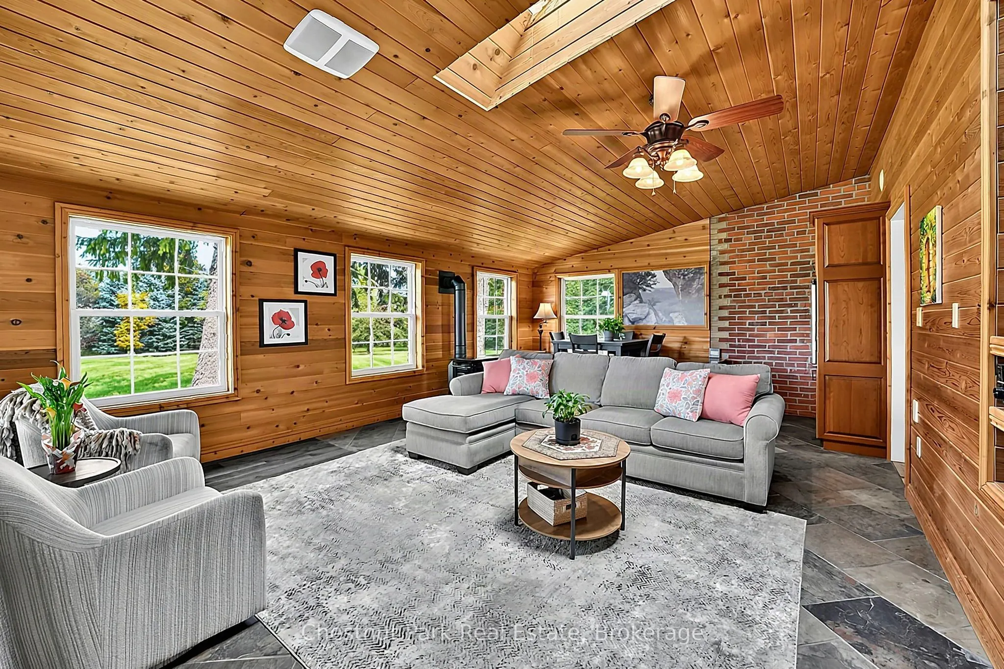 1164 Fairgrounds Road N