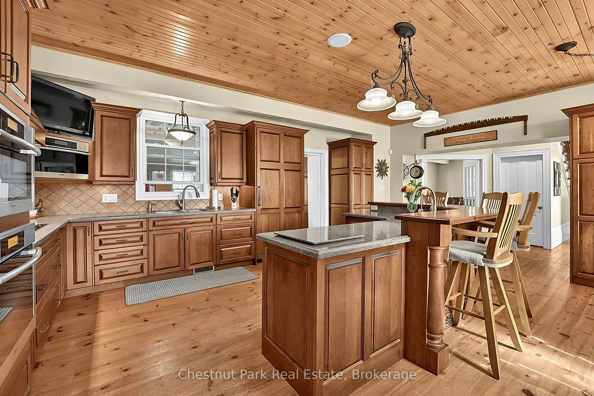 1164 Fairgrounds Road N
