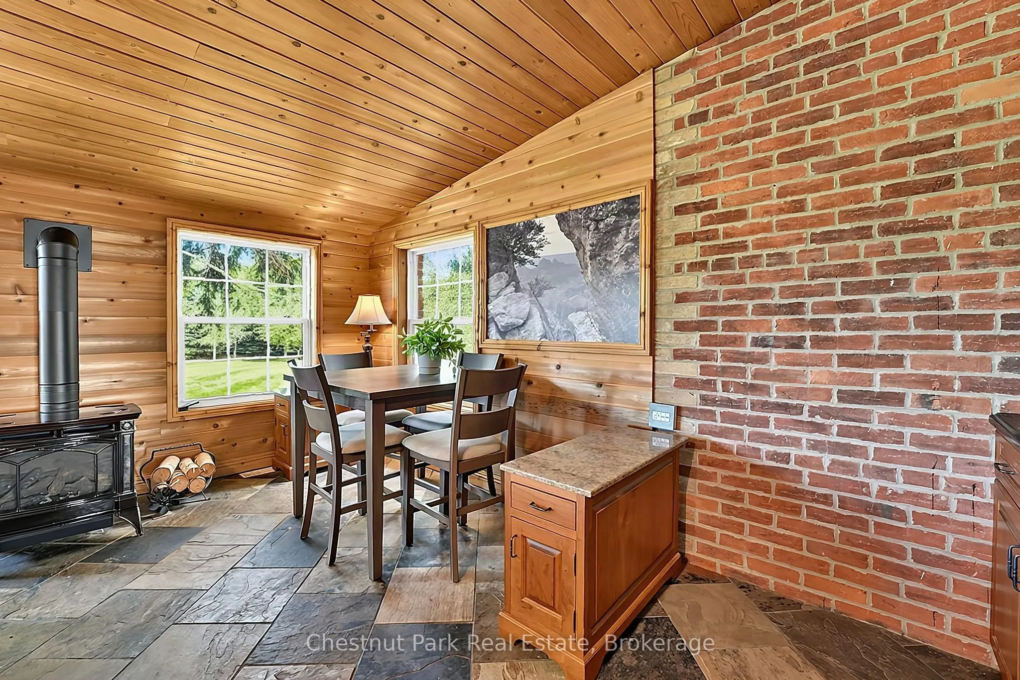 1164 Fairgrounds Road N