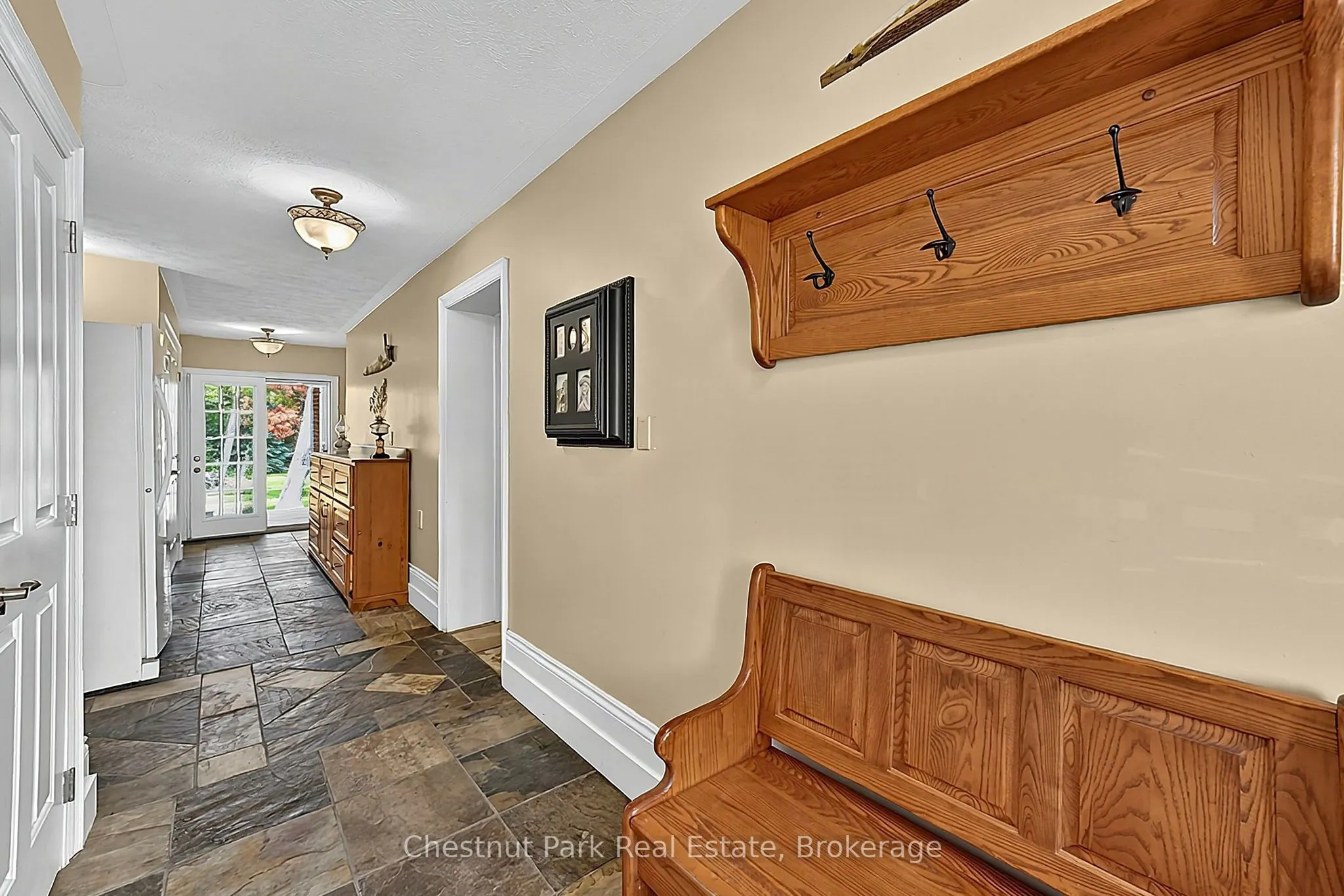 1164 Fairgrounds Road N