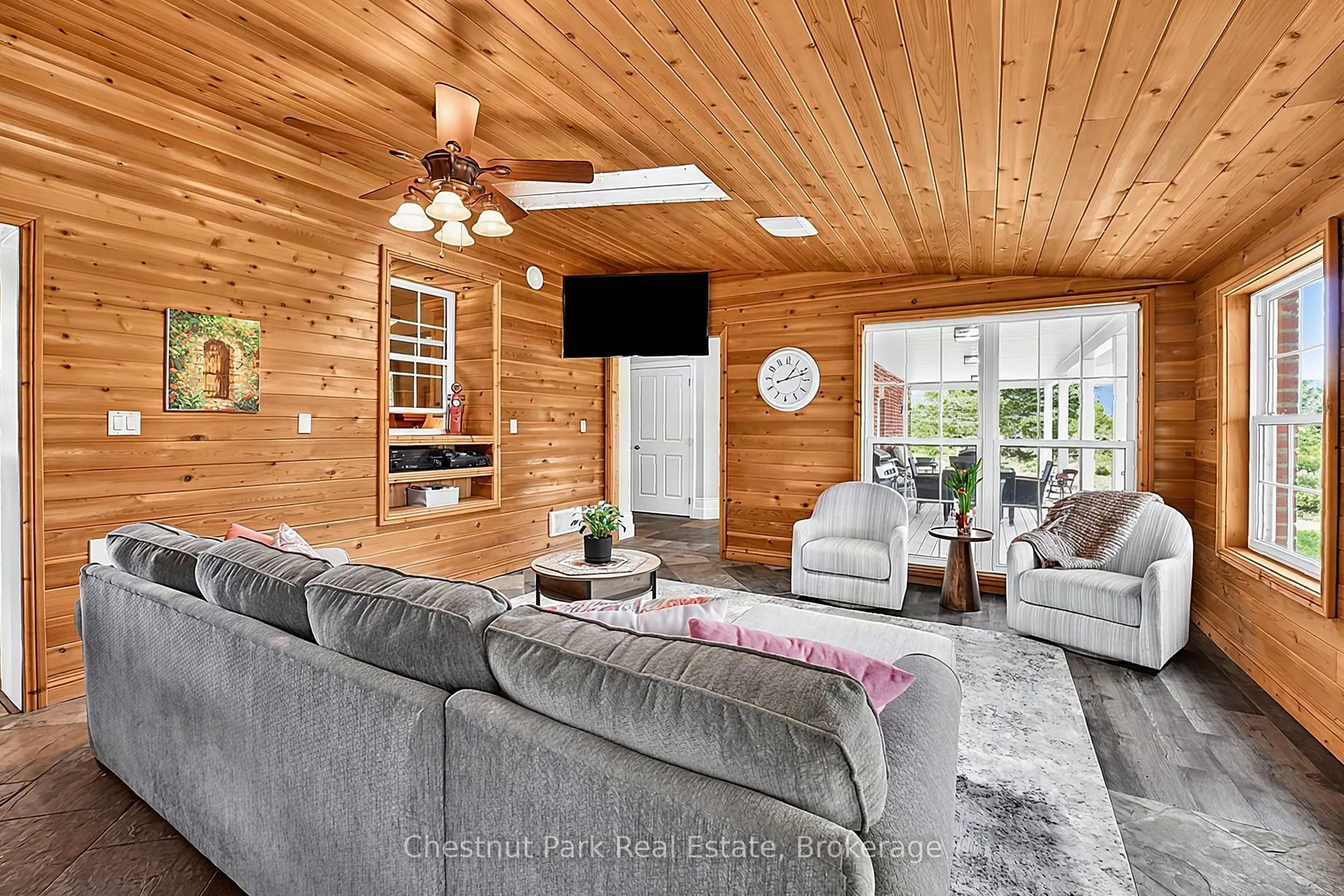 1164 Fairgrounds Road N