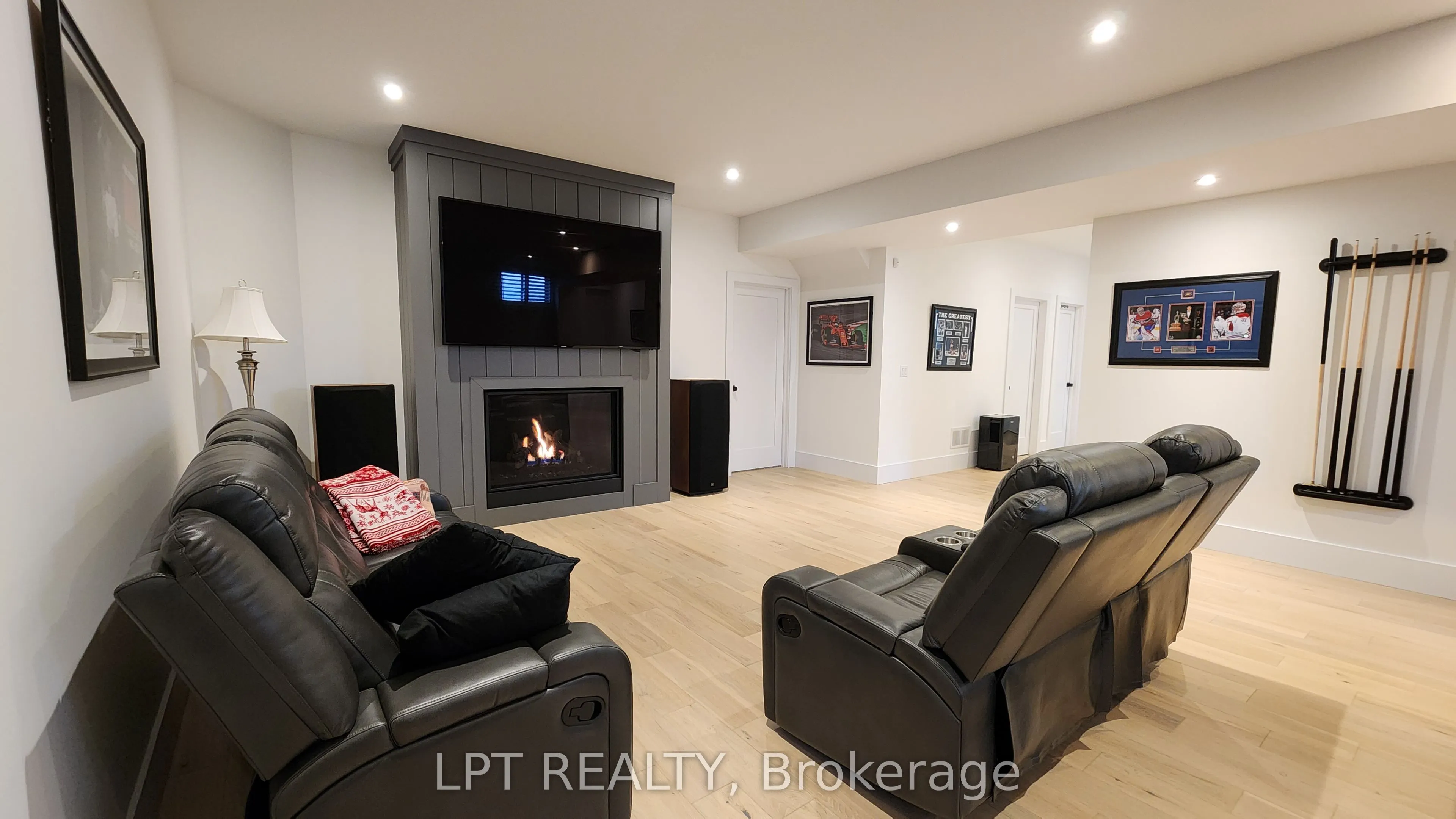 15 Byers Street