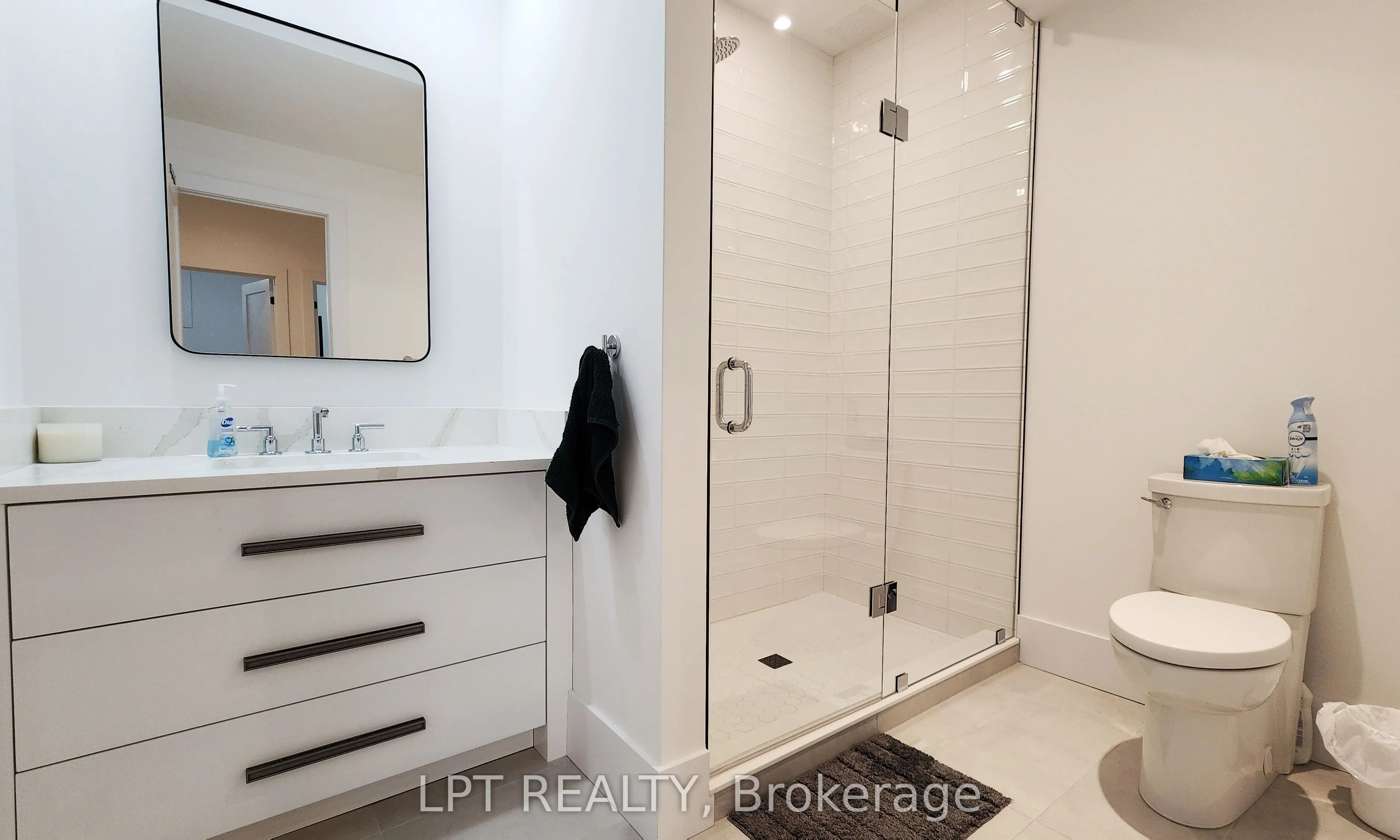 15 Byers Street