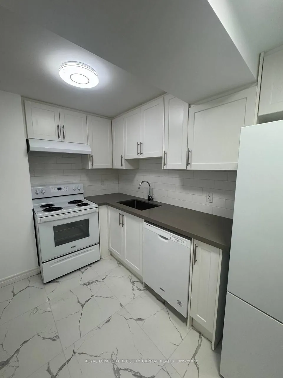 64 Copeman Crescent #Lower