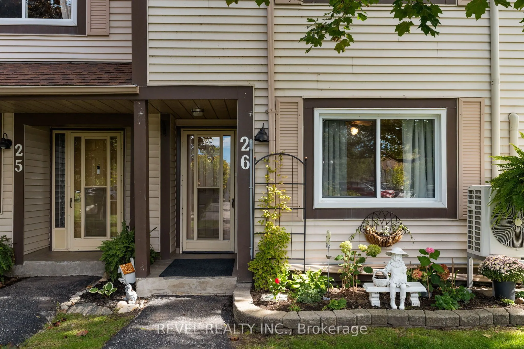 11 Laguna Parkway #26