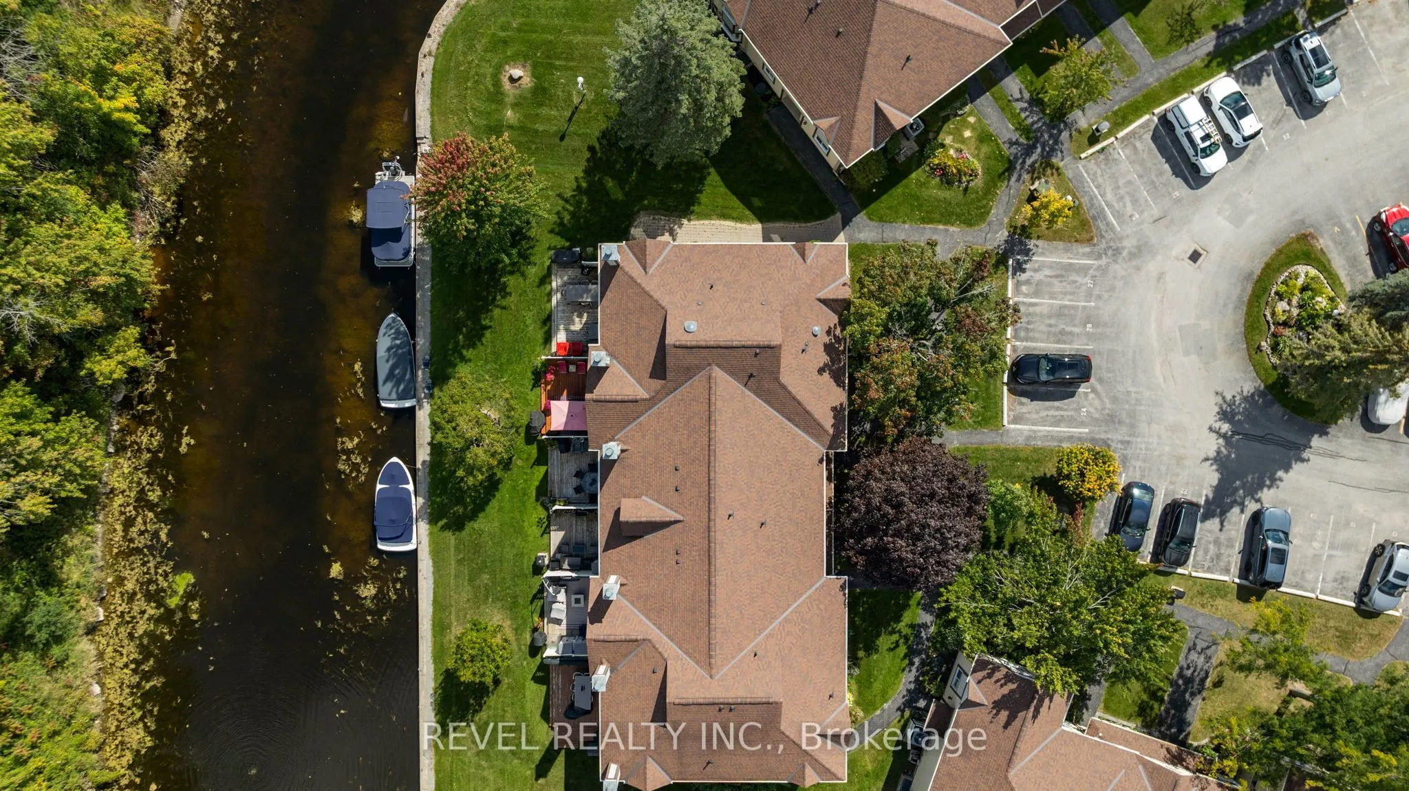 11 Laguna Parkway #26