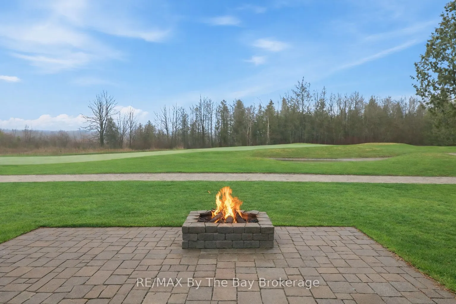 70 Fairway Crescent