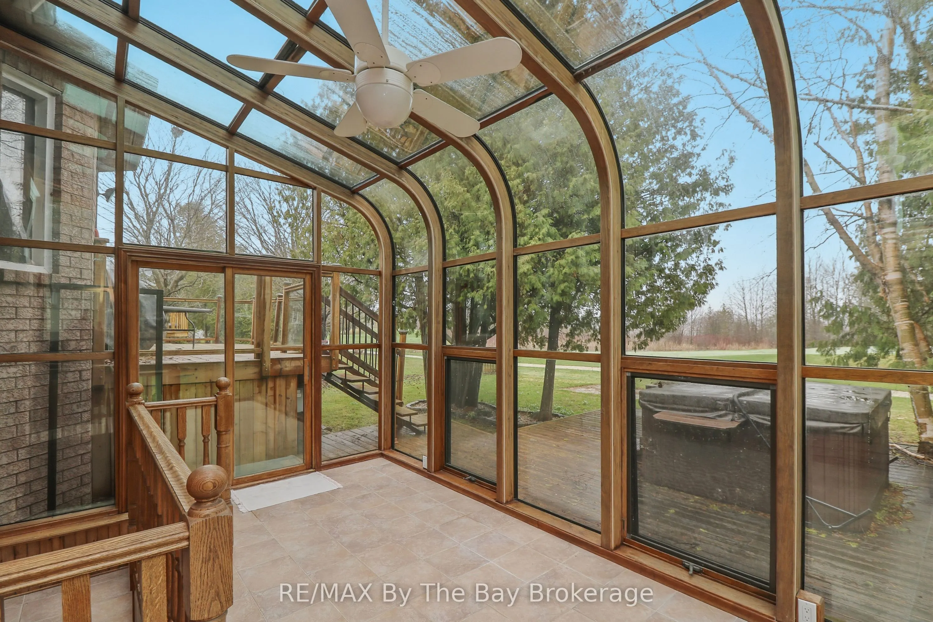 70 Fairway Crescent