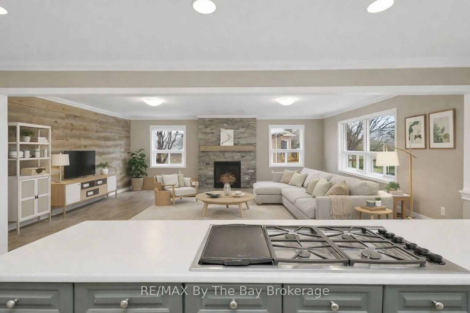 70 Fairway Crescent