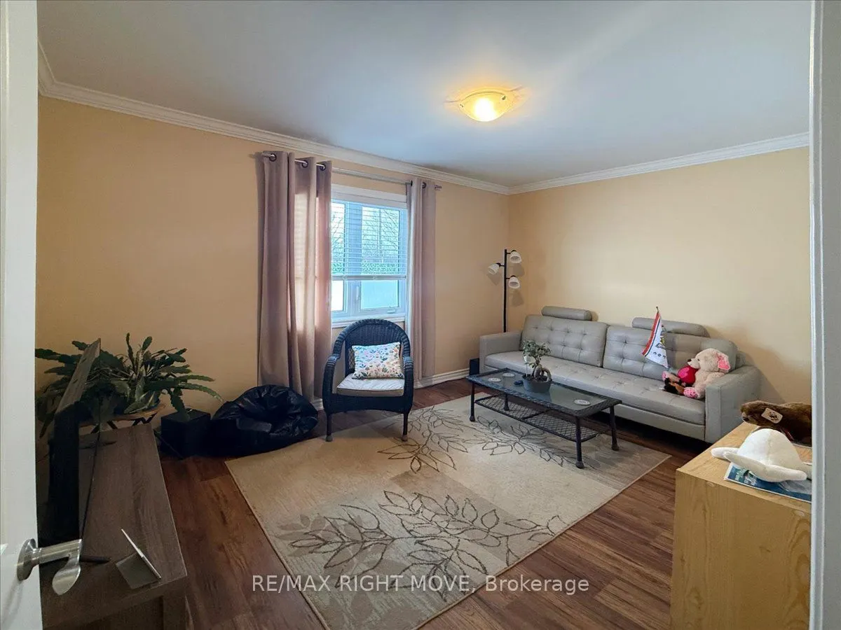 1 Sinclair Crescent