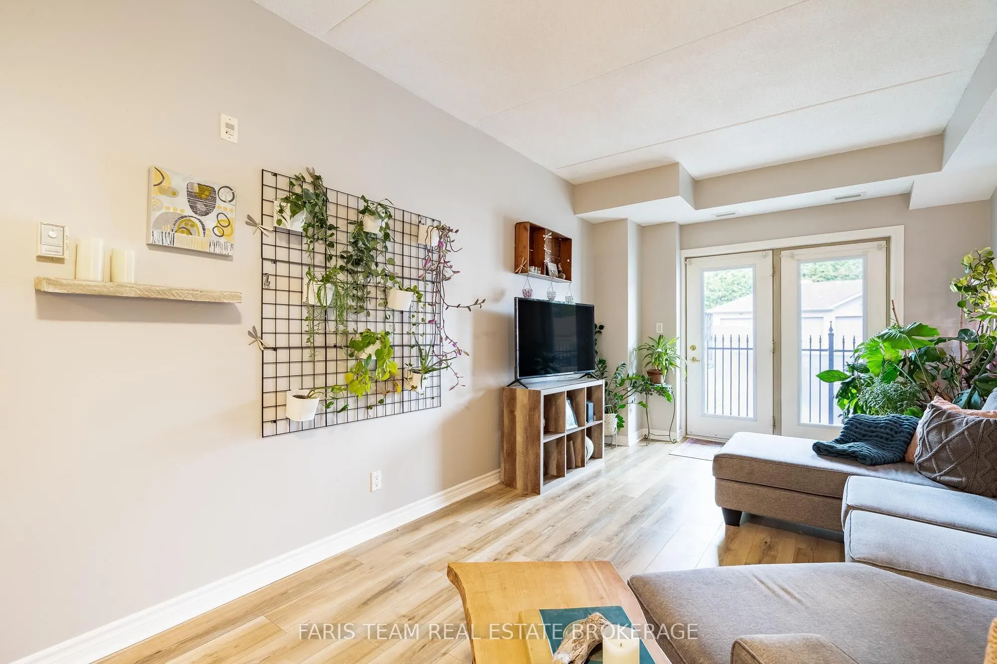 486 Laclie Street #110