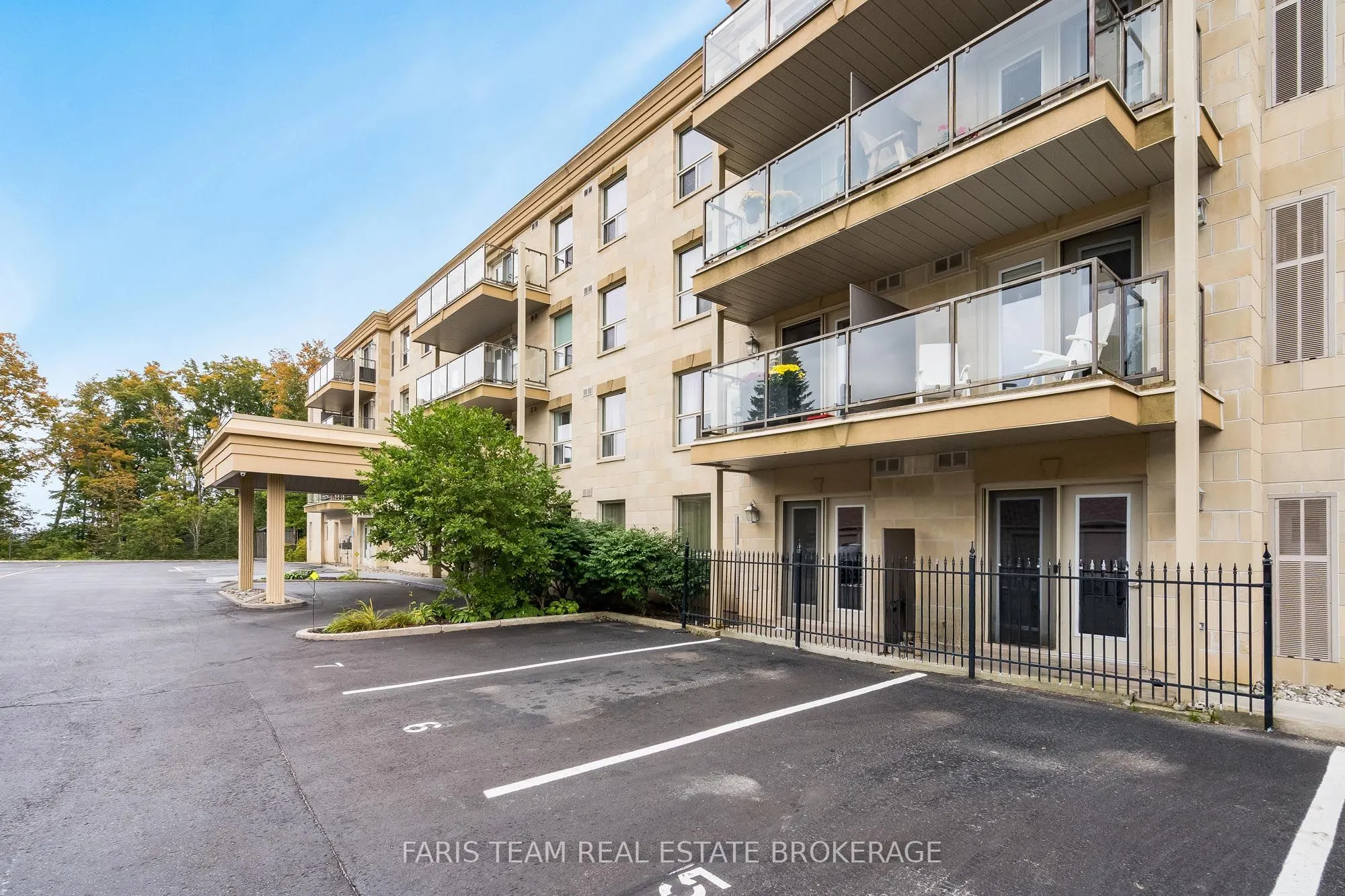 486 Laclie Street #110